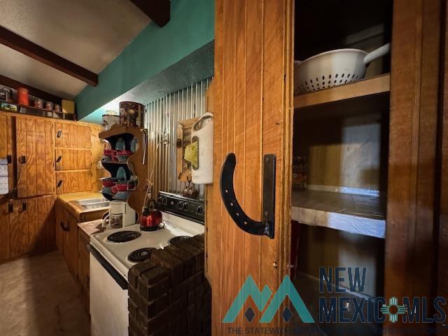 625 Curry Road H Road