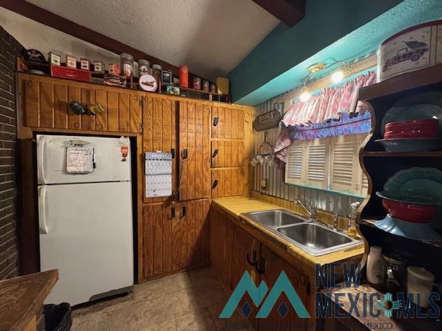 625 Curry Road H Road