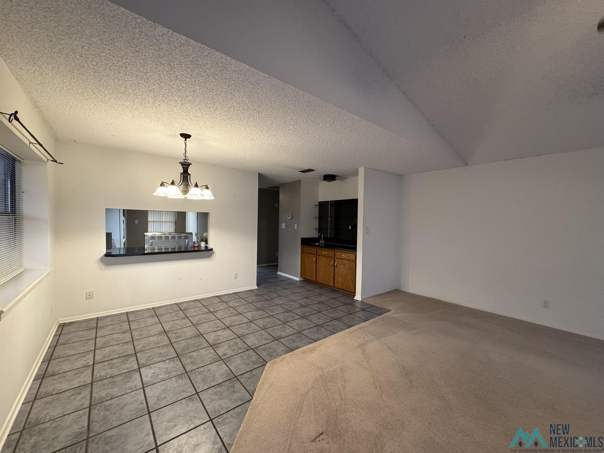 220 Lakeview Drive