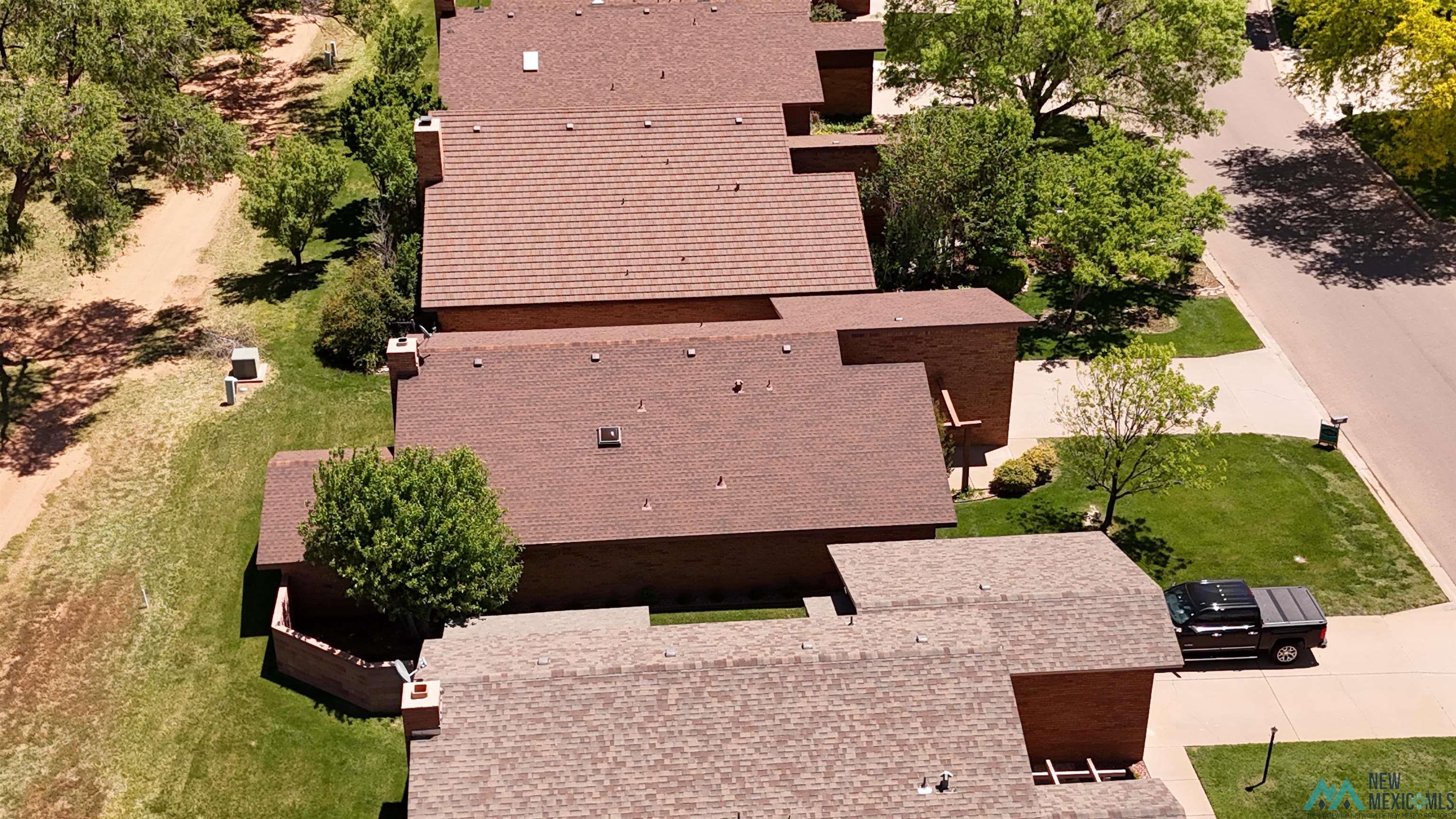 220 Lakeview Drive