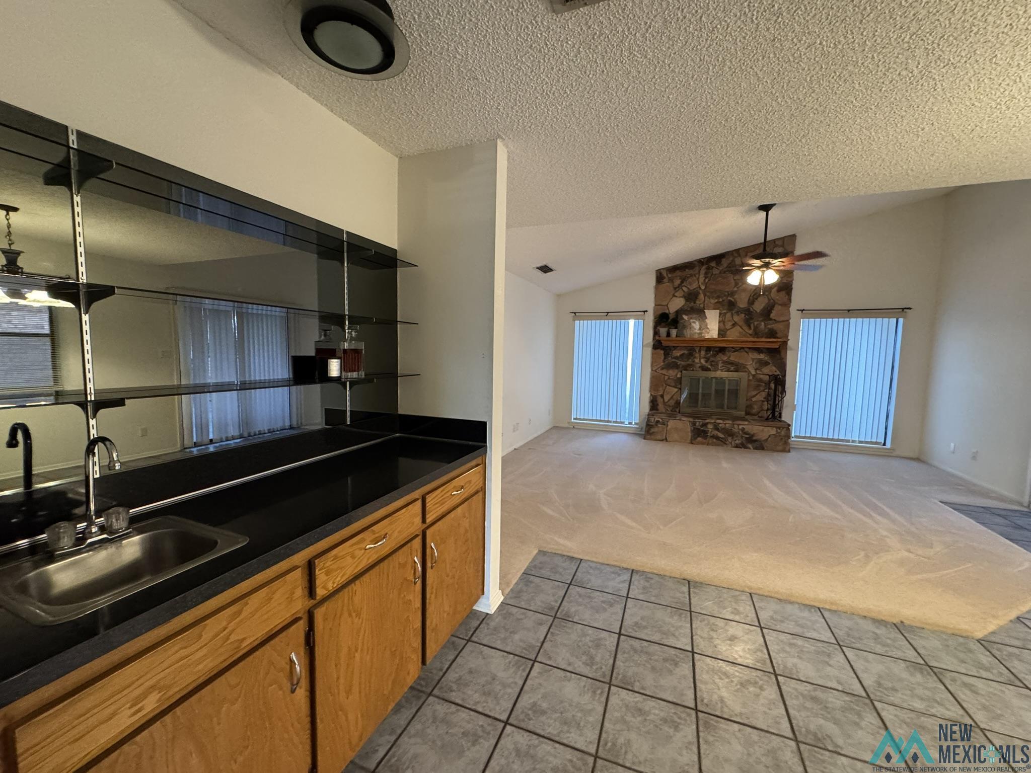220 Lakeview Drive