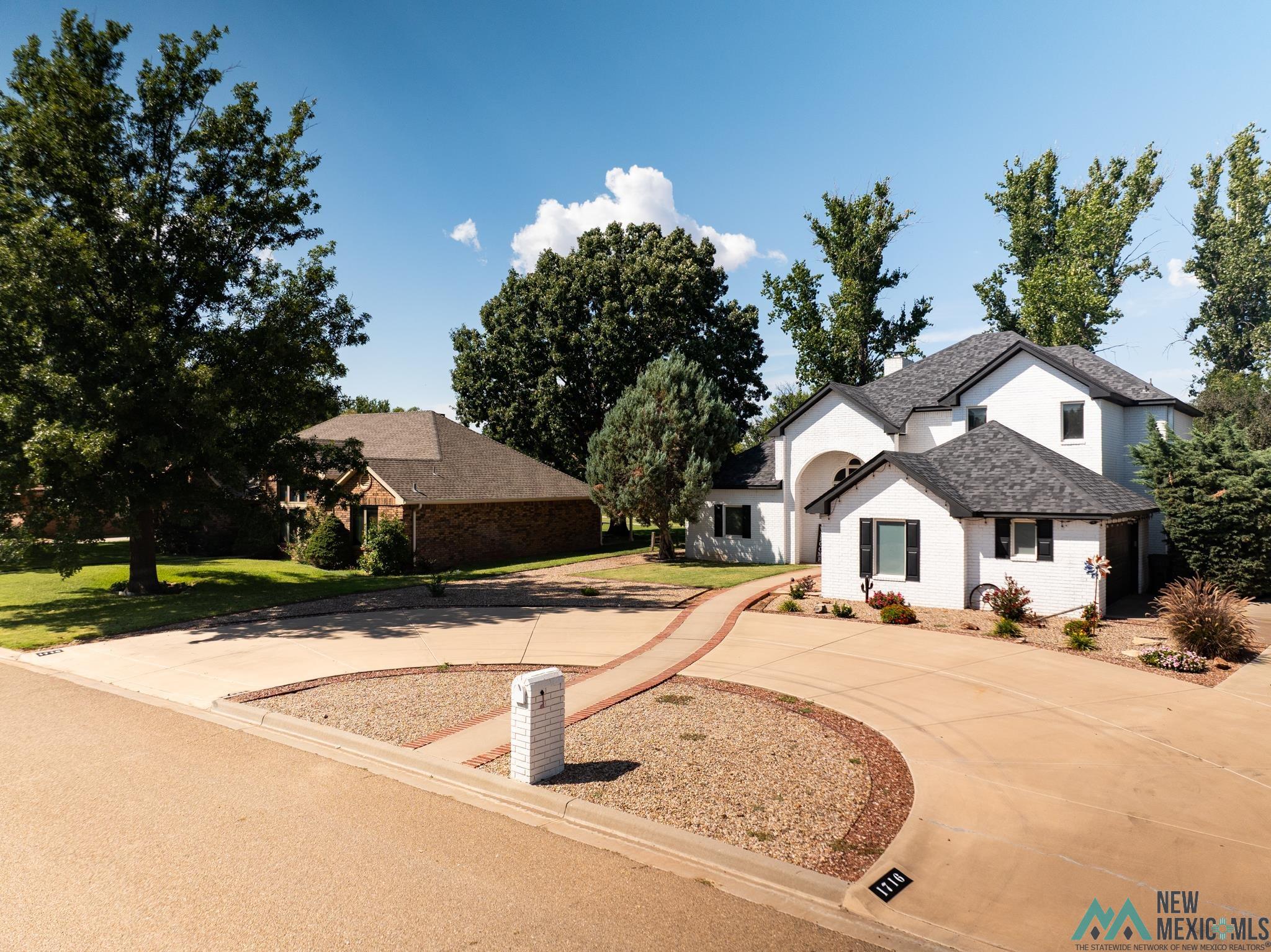 1716 Saint Andrews Drive