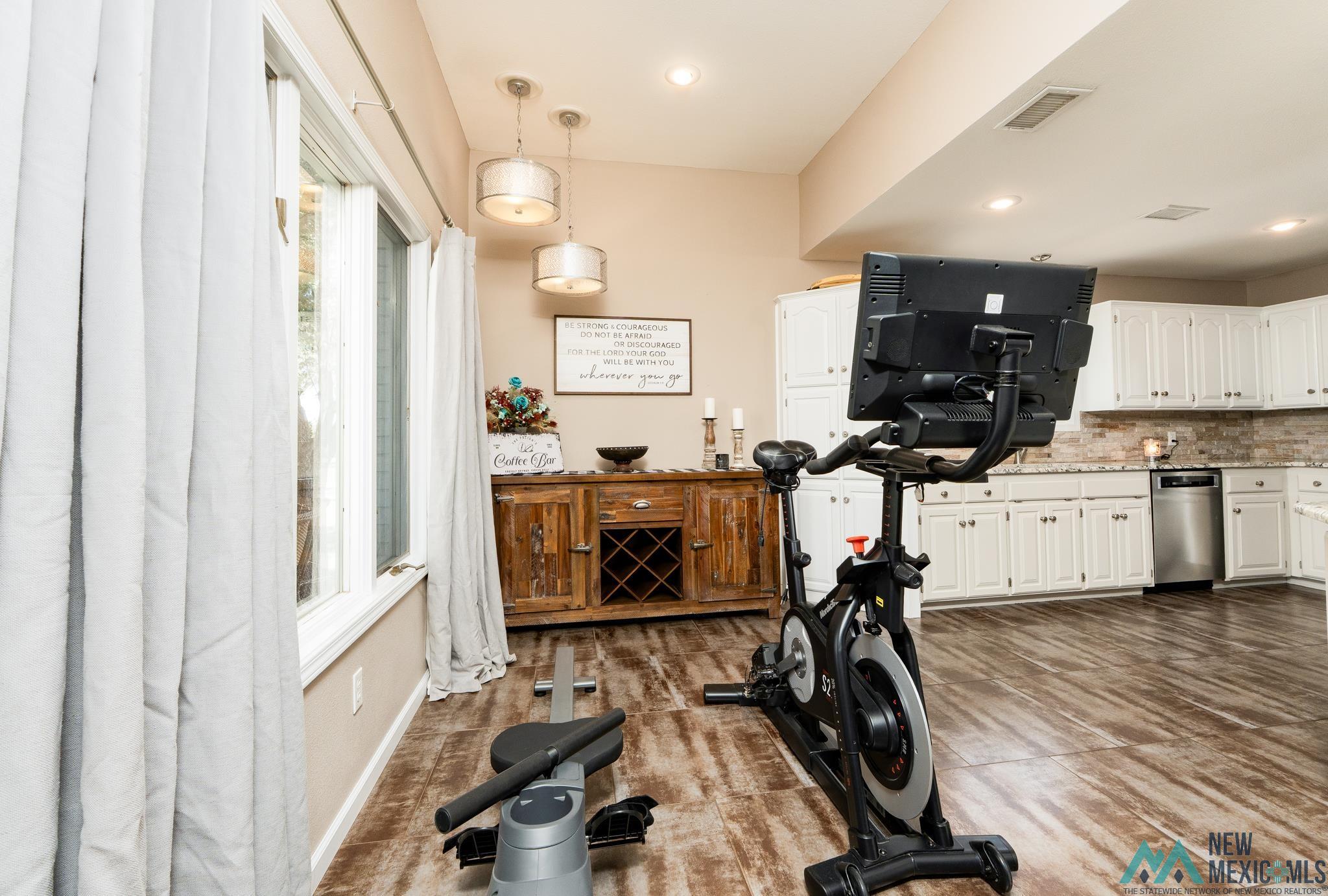 1716 Saint Andrews Drive