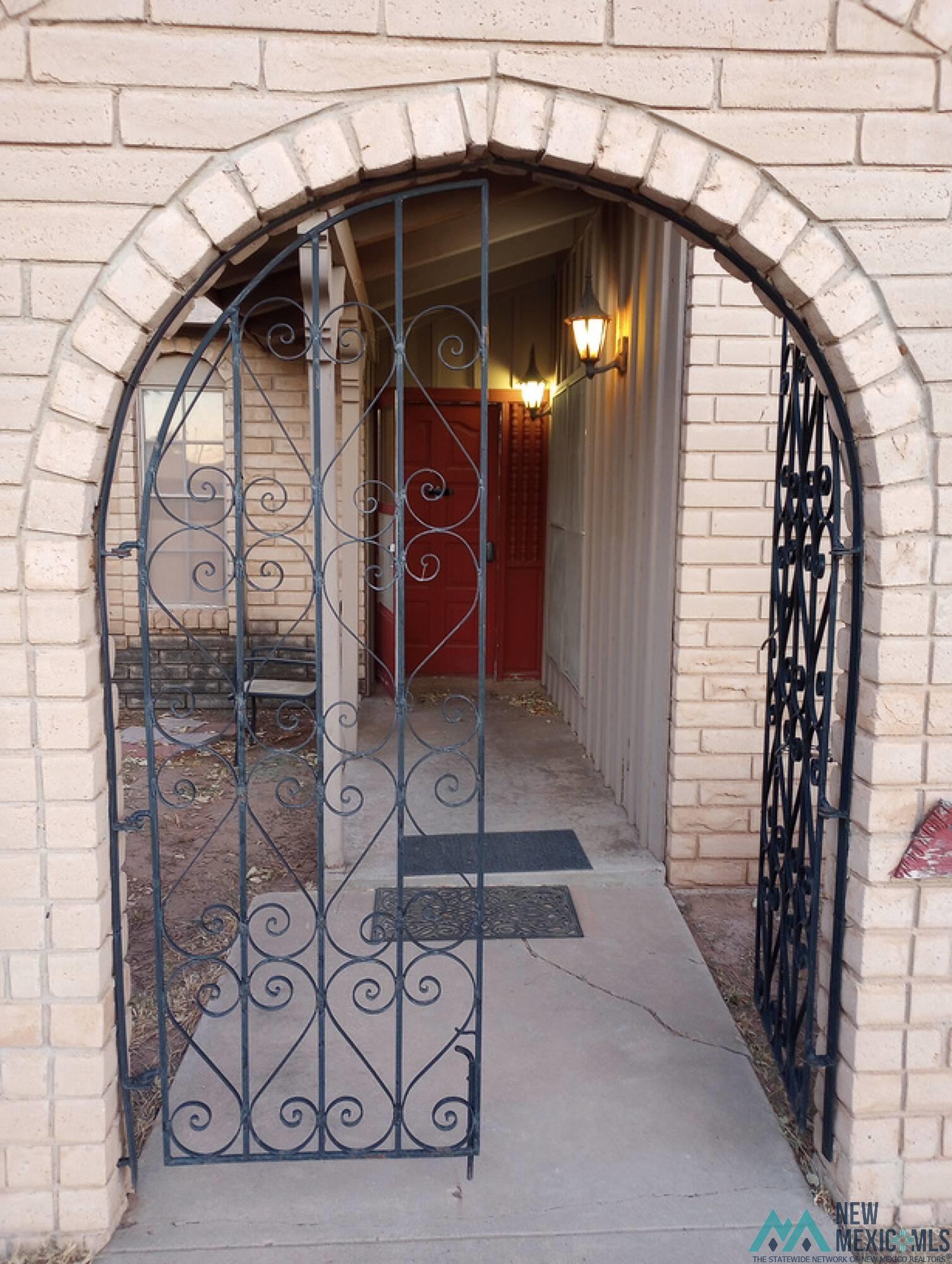 415 E Washington Street
