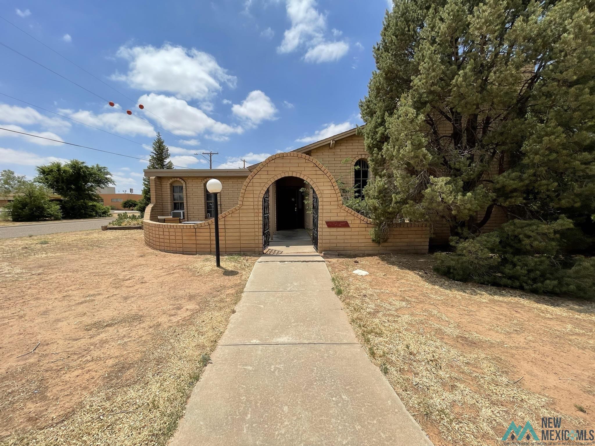 415 E Washington Street