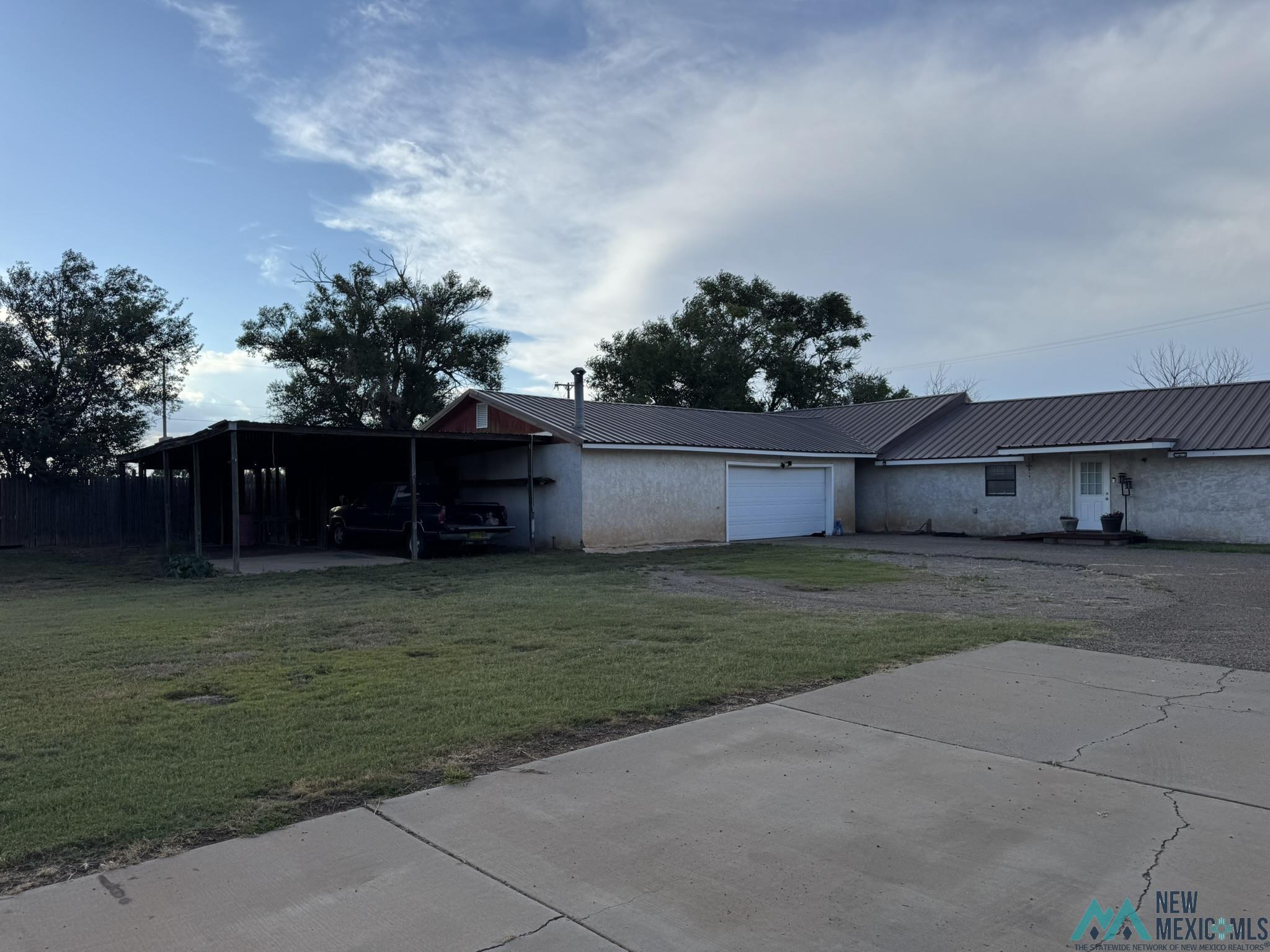 1605 E Hammett Road