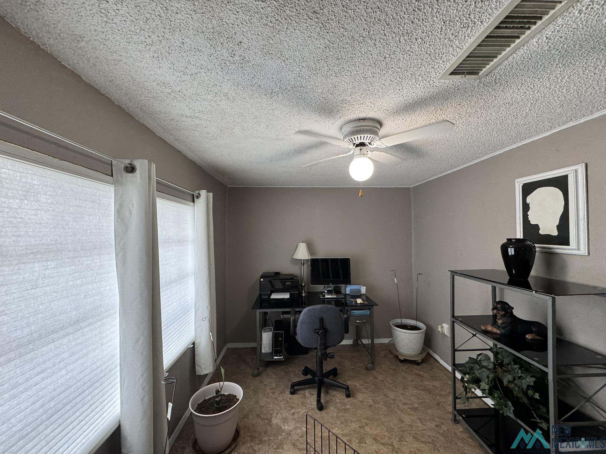 1605 E Hammett Road