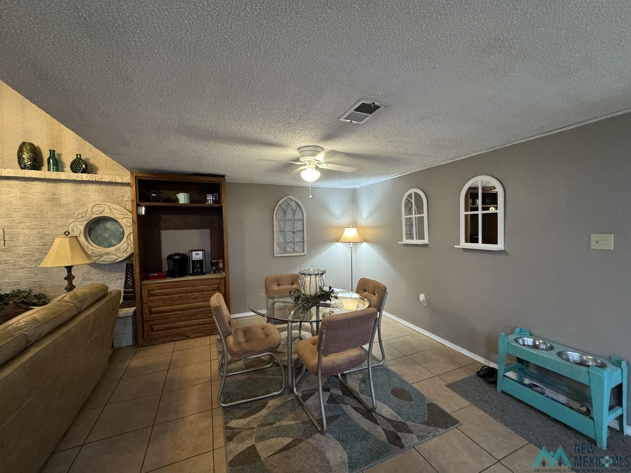 1605 E Hammett Road