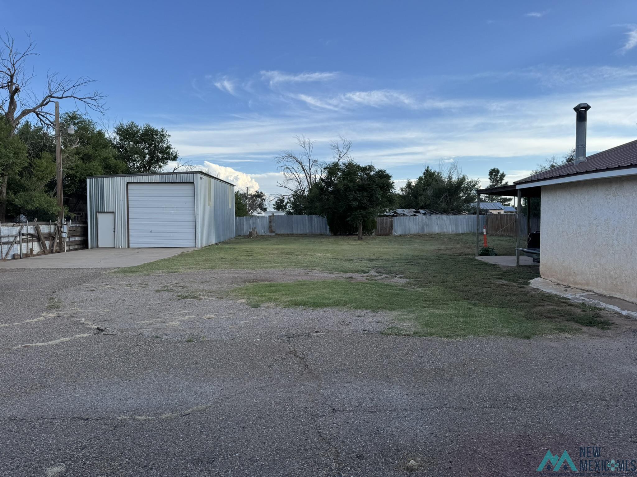 1605 E Hammett Road