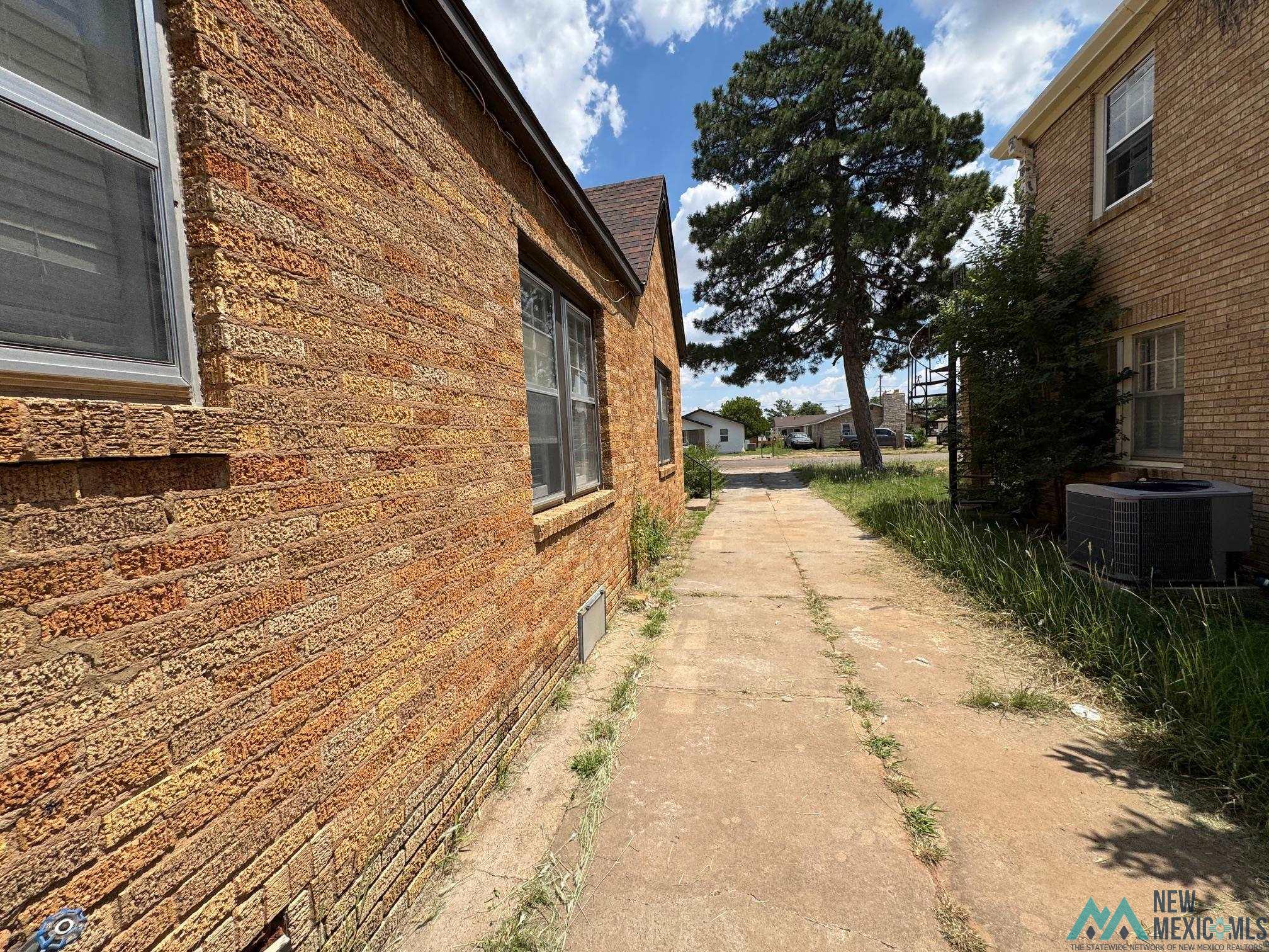 1104 Gidding Street