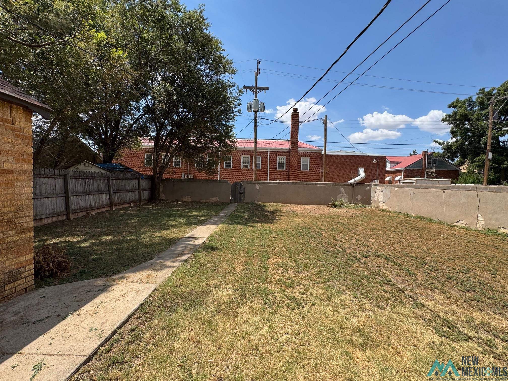 1104 Gidding Street