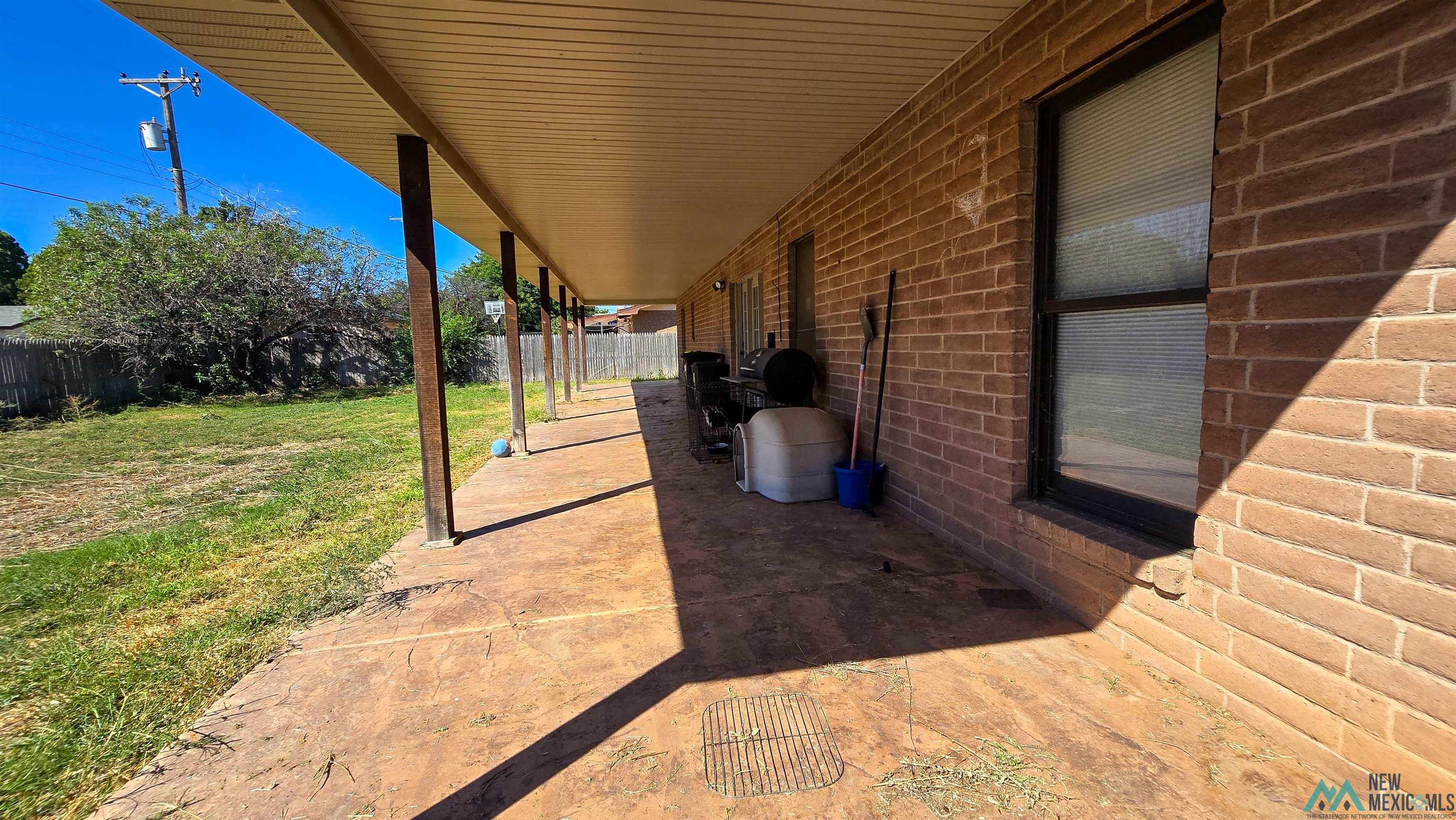 1209 Parkland Drive, Clovis