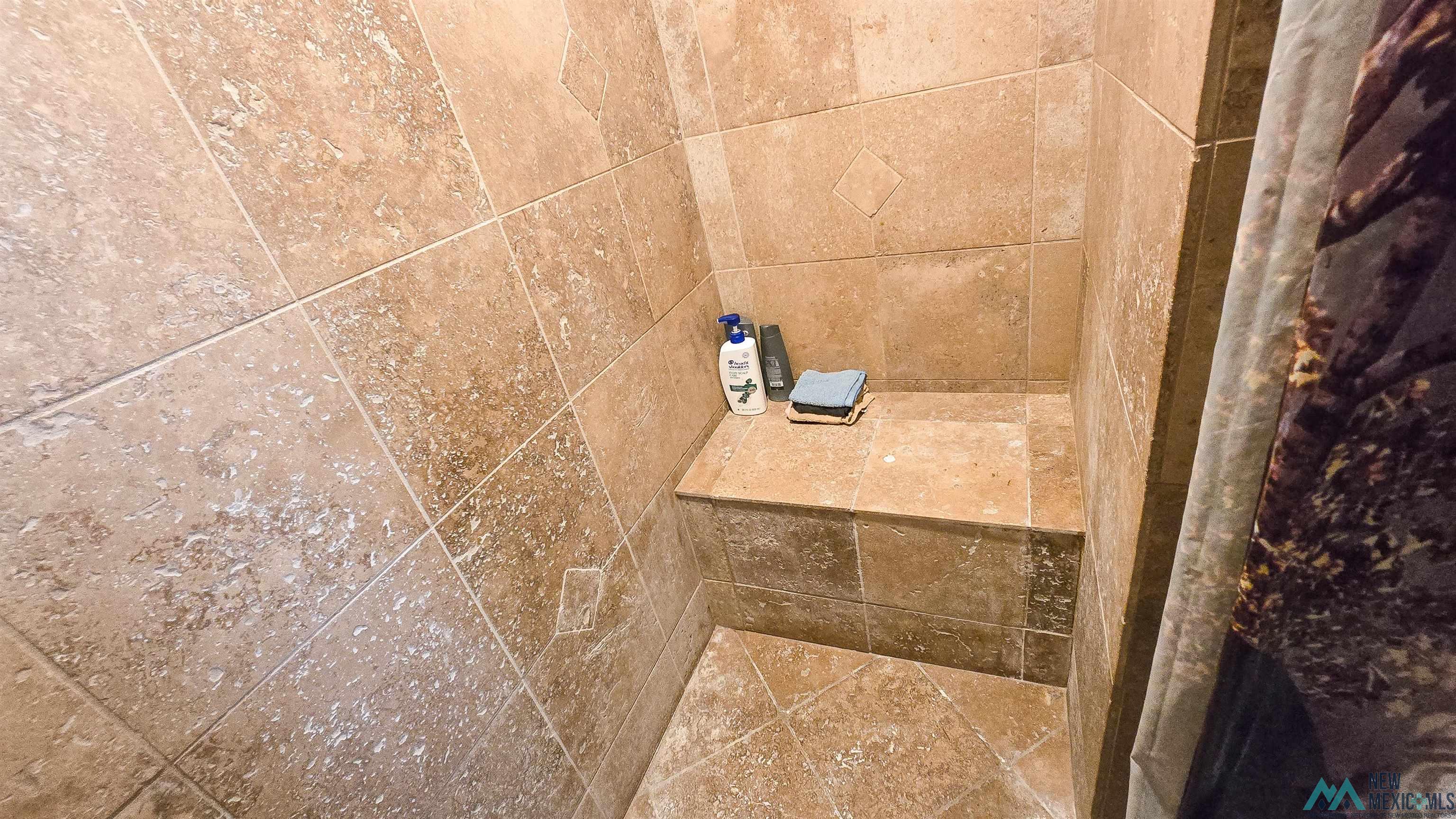 1209 Parkland Drive, Clovis