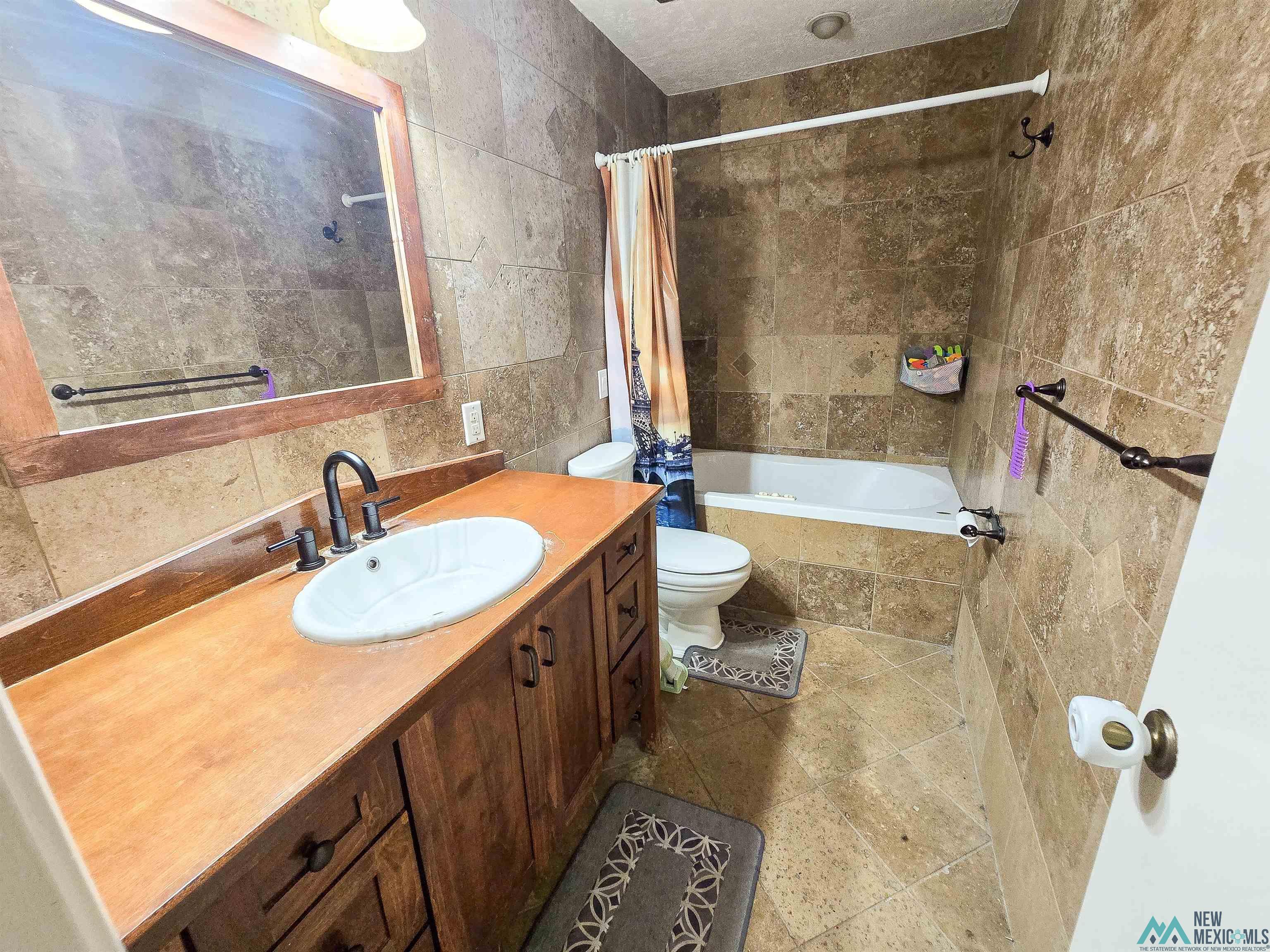 1209 Parkland Drive, Clovis