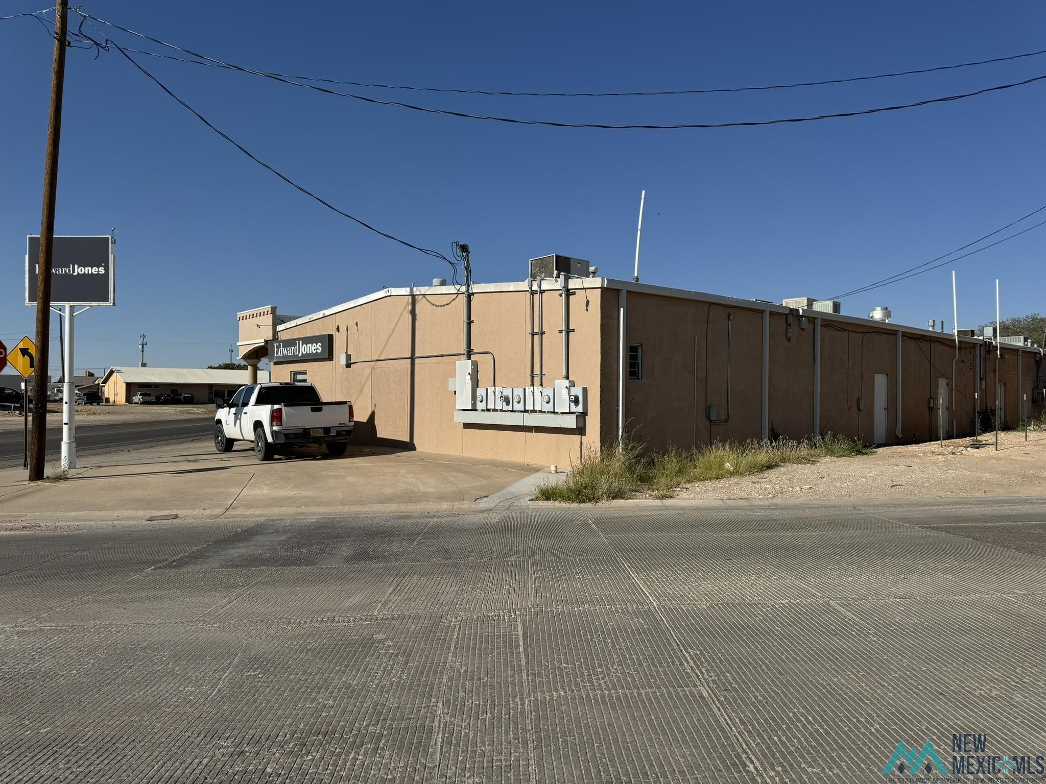 805-819 S Avenue C Place