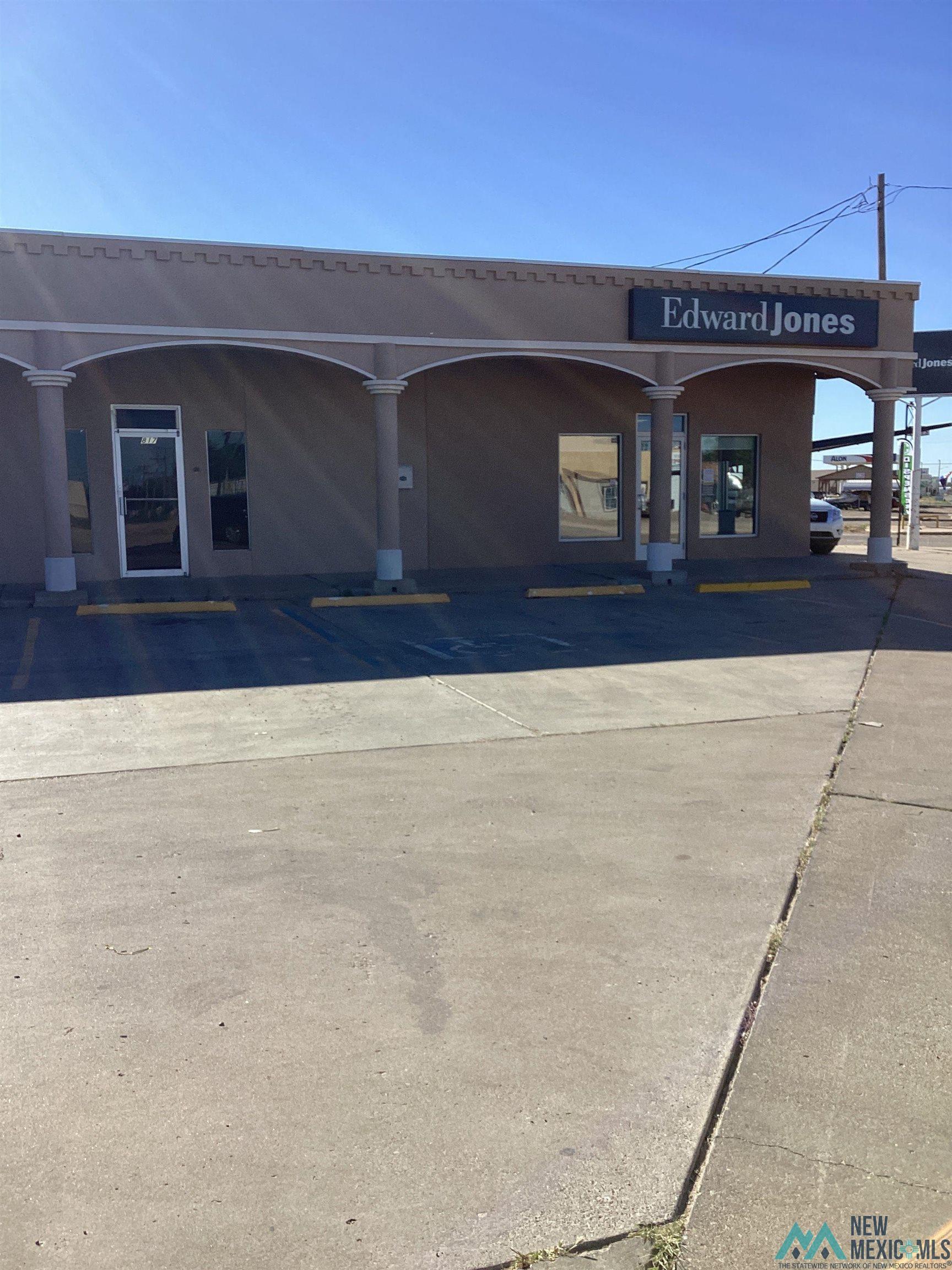 805-819 S Avenue C Place