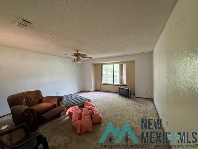 1512 Colonial Parkway, Clovis