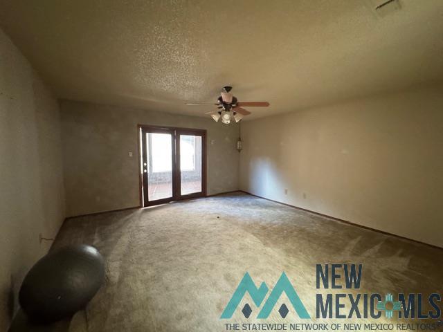 1512 Colonial Parkway, Clovis