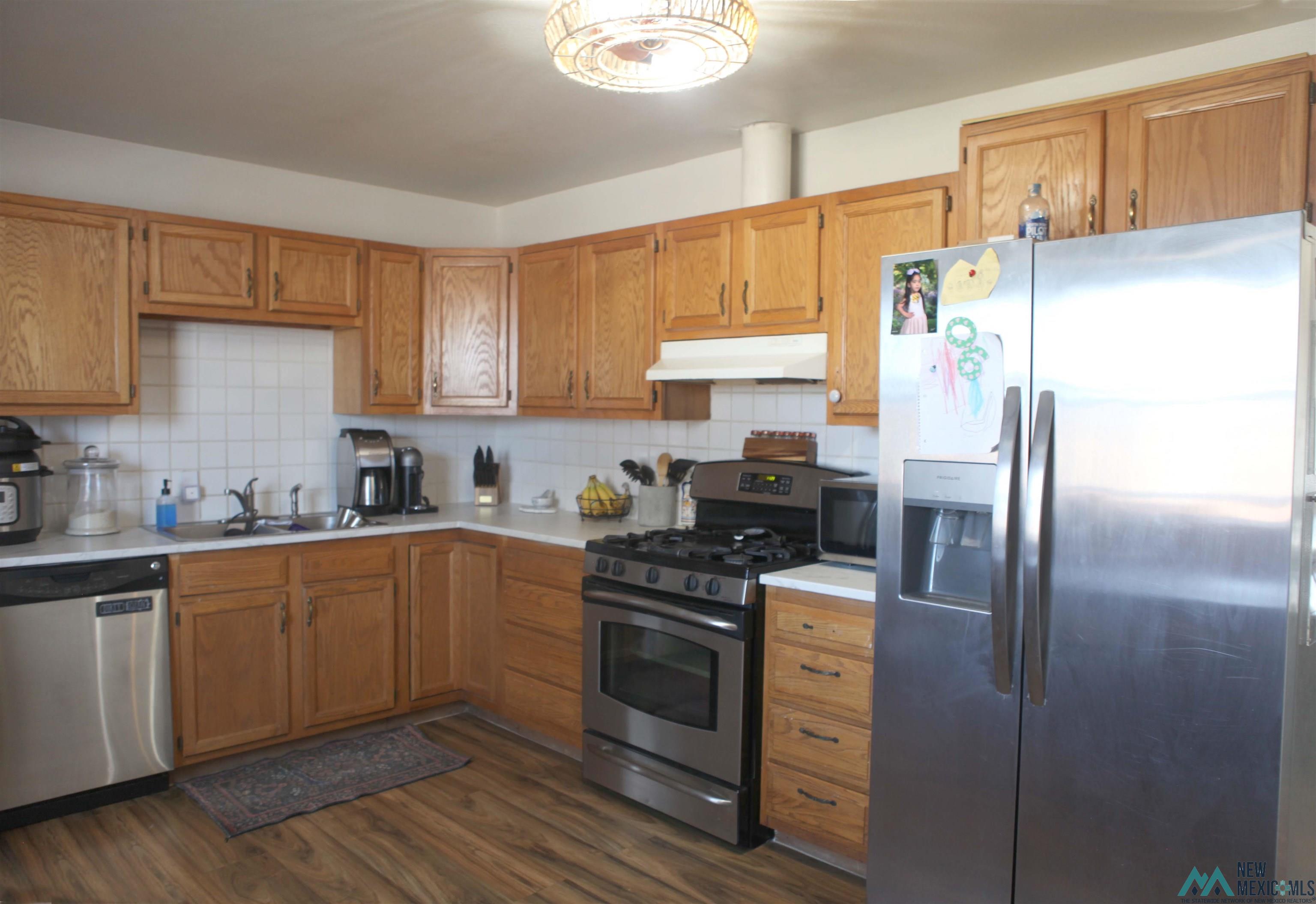 416 W Tierra Blanca Street, Clovis