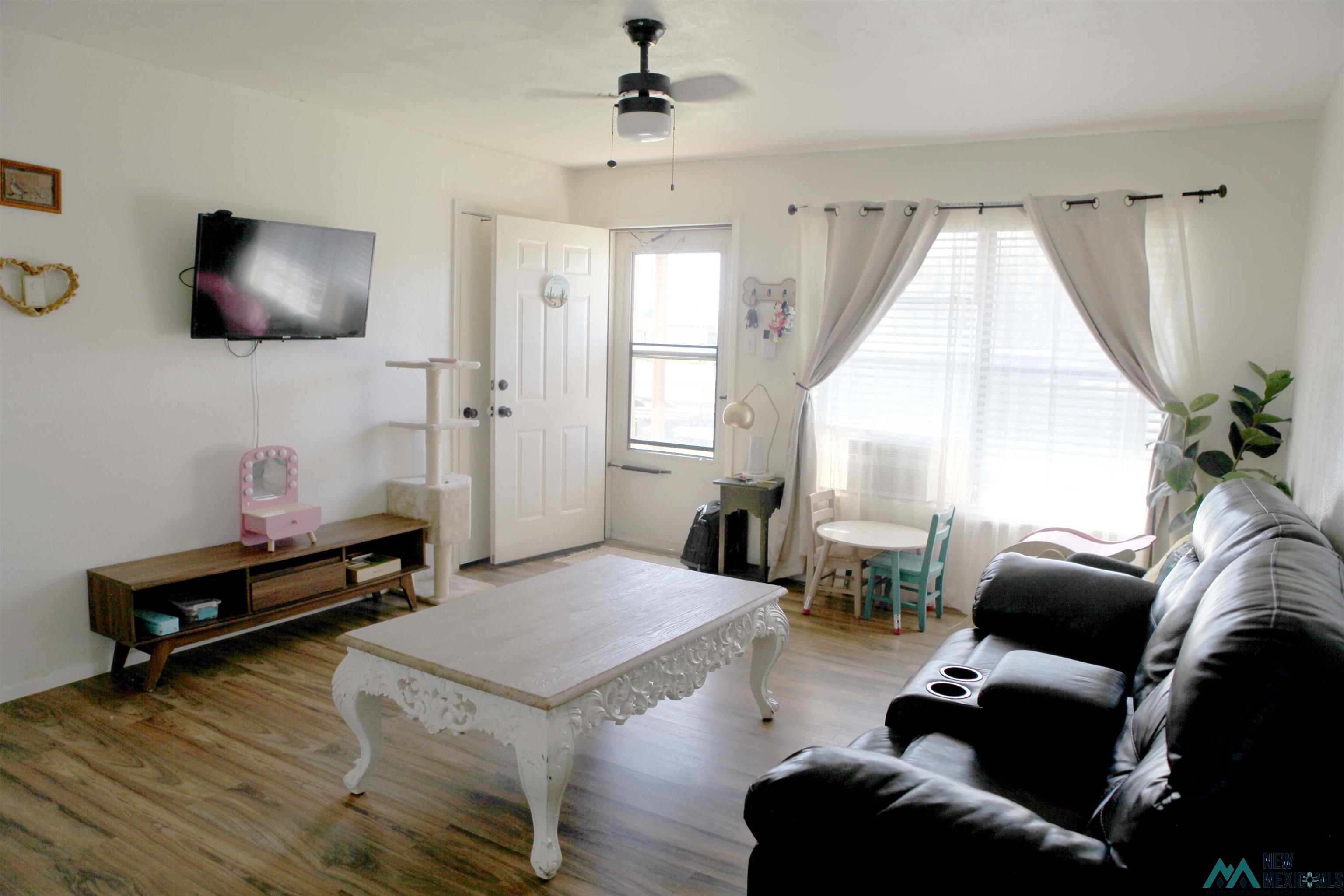 416 W Tierra Blanca Street, Clovis