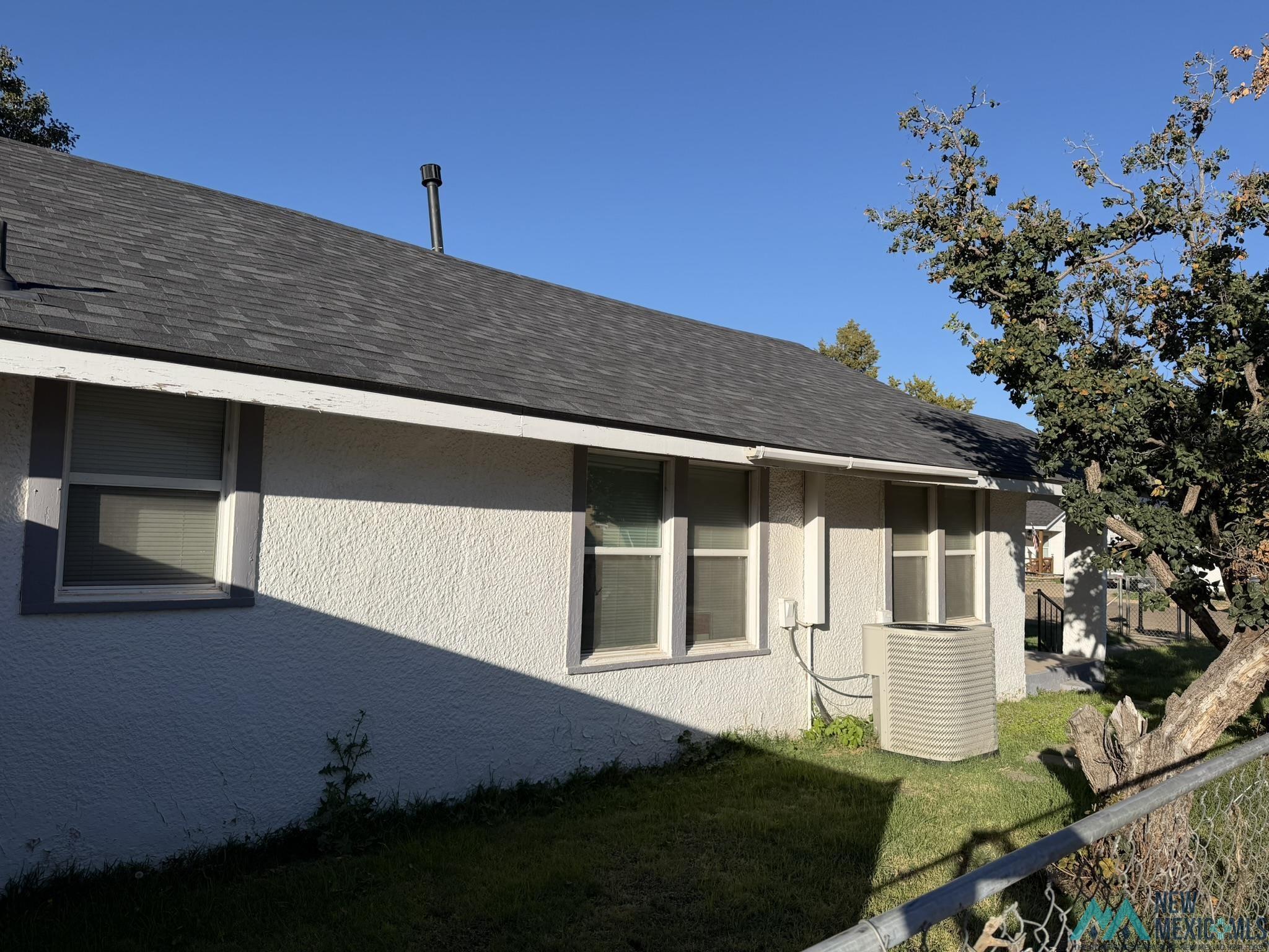 1600 Wallace Street, Clovis