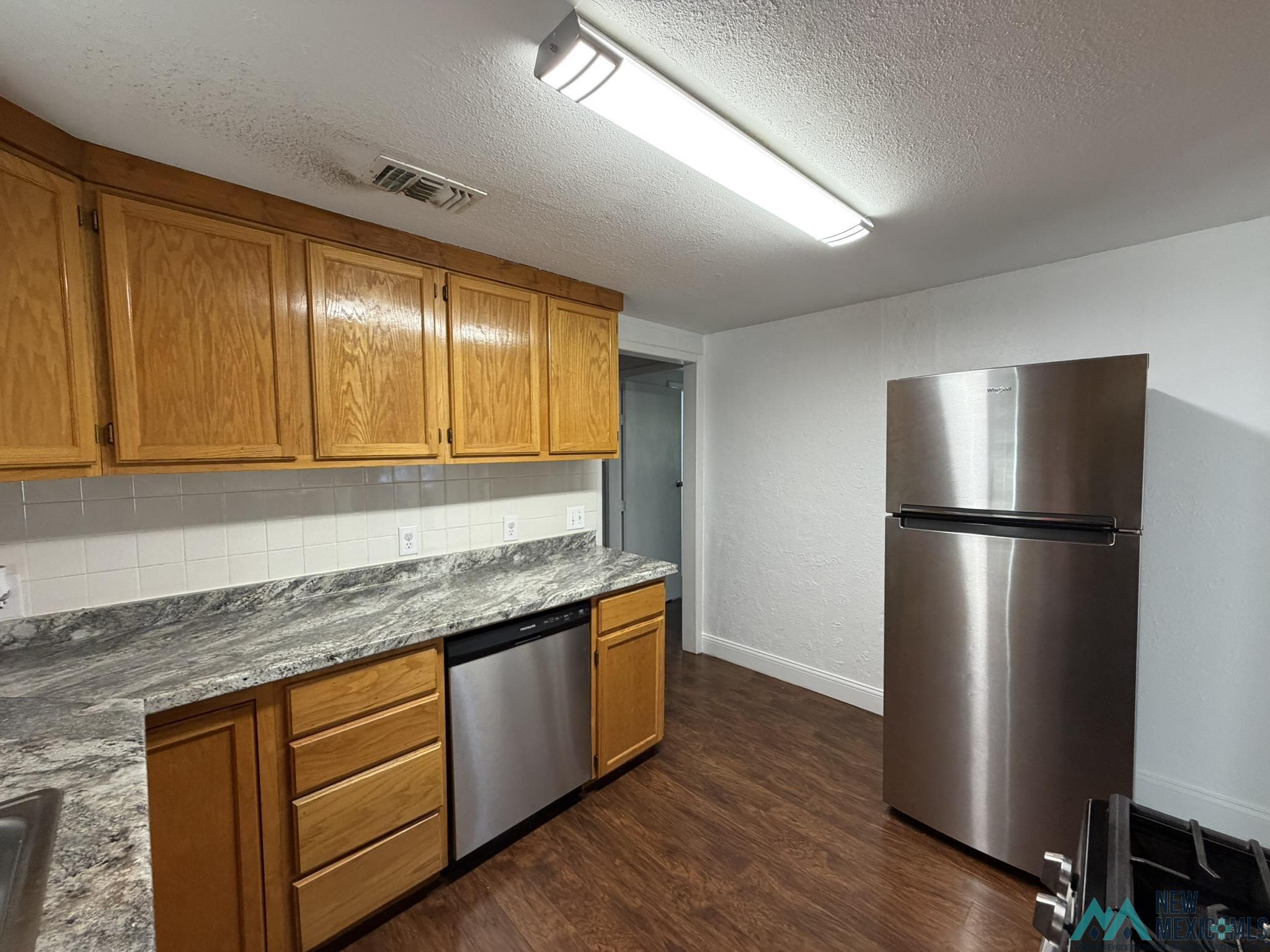 1600 Wallace Street, Clovis