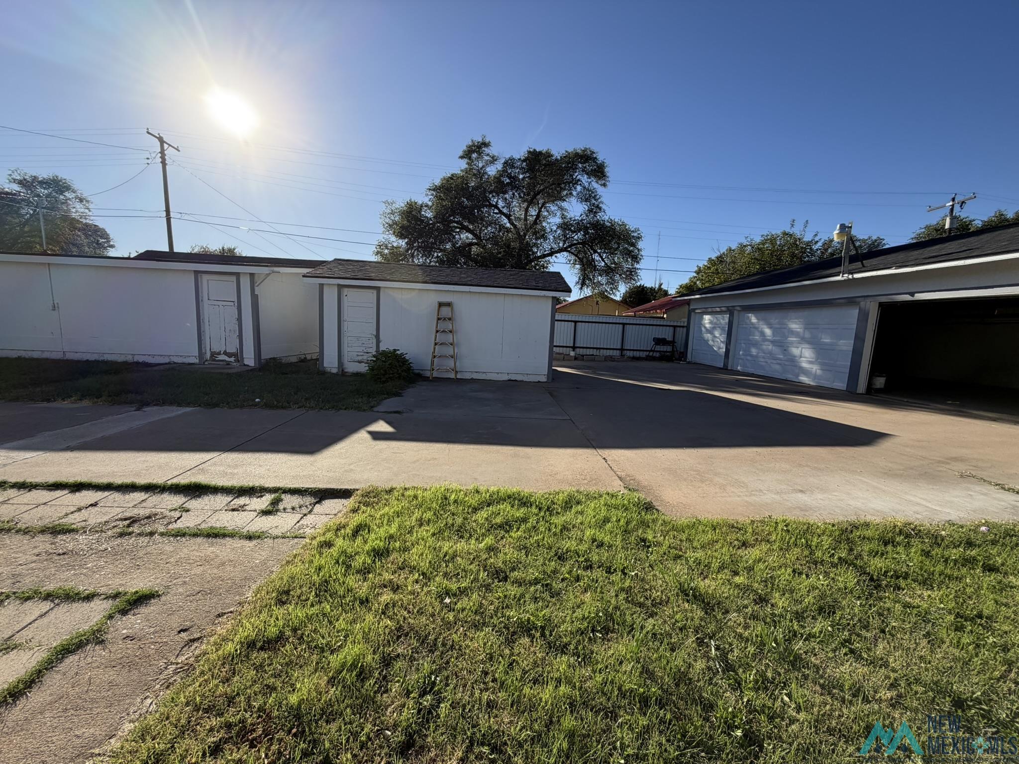 1600 Wallace Street, Clovis