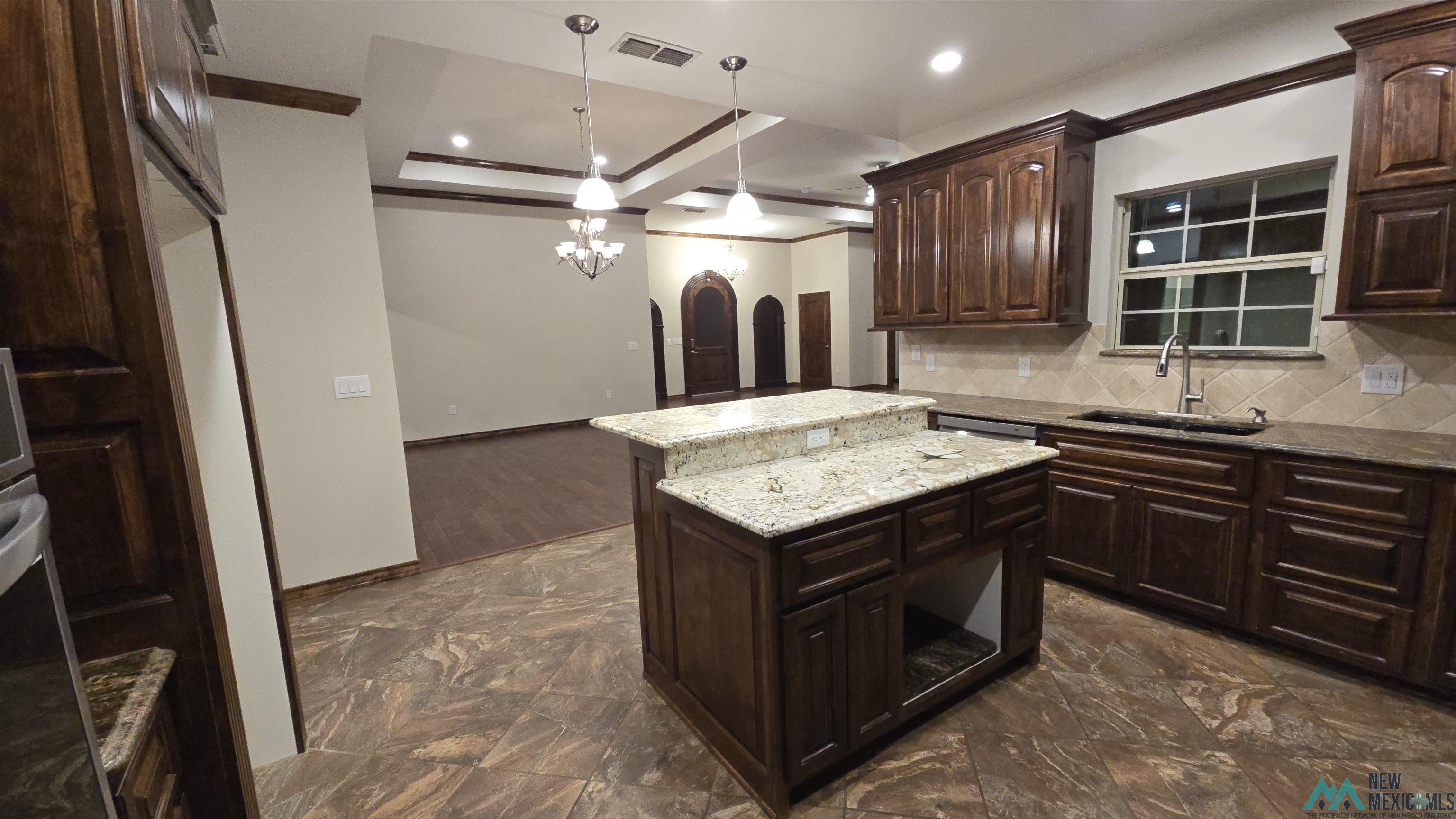 113 Colonial Estates Parkway