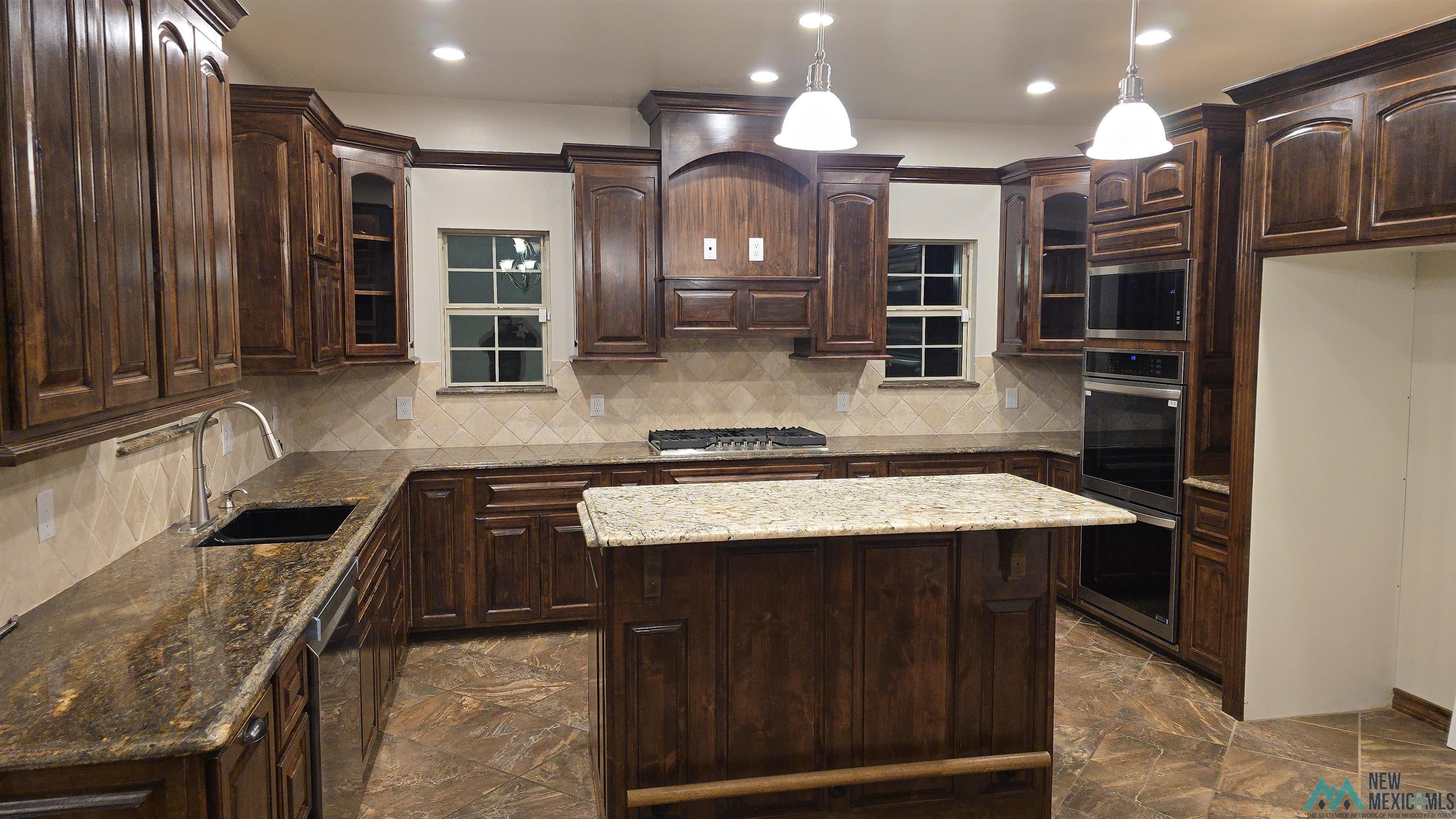 113 Colonial Estates Parkway