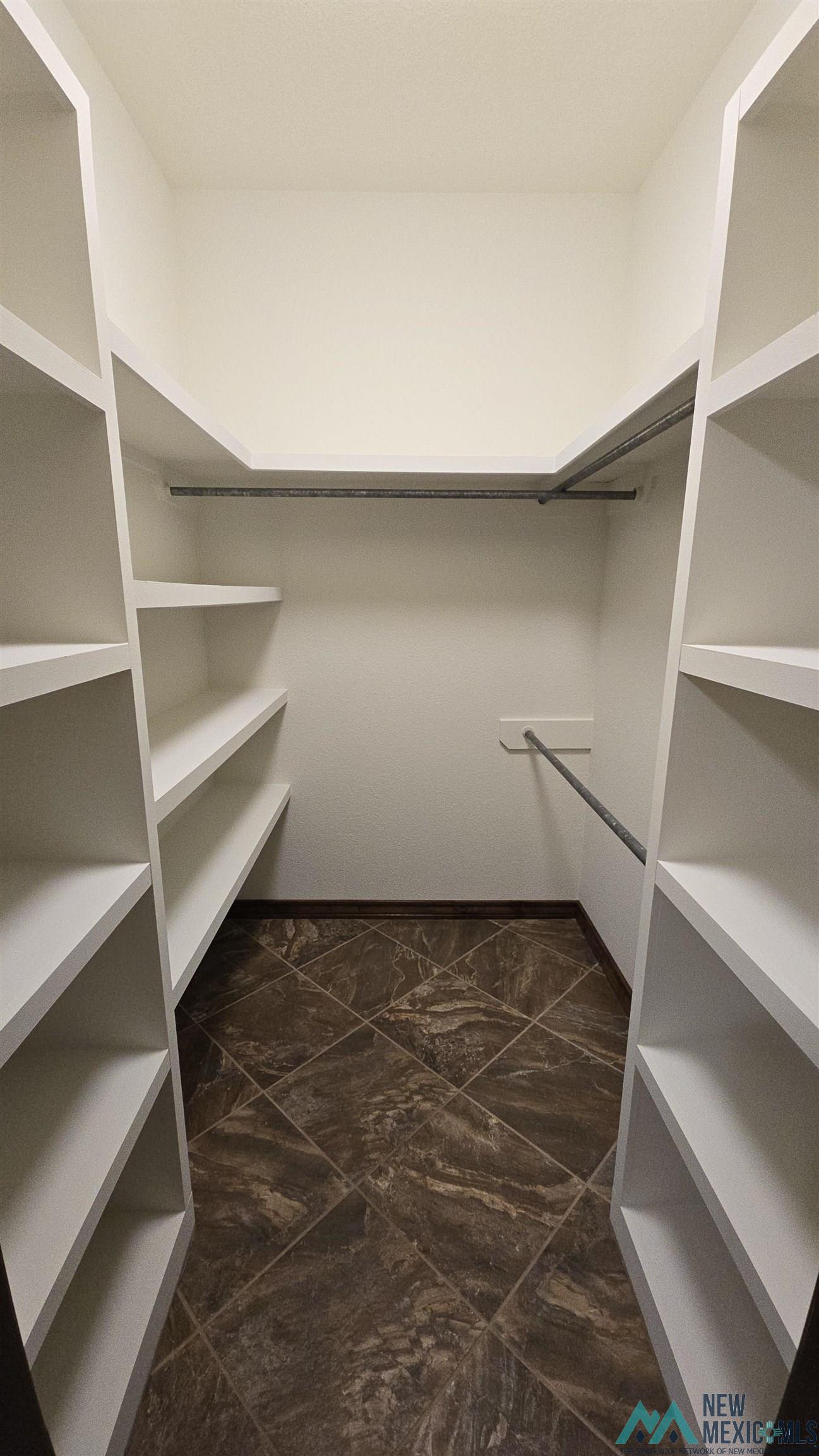 113 Colonial Estates Parkway