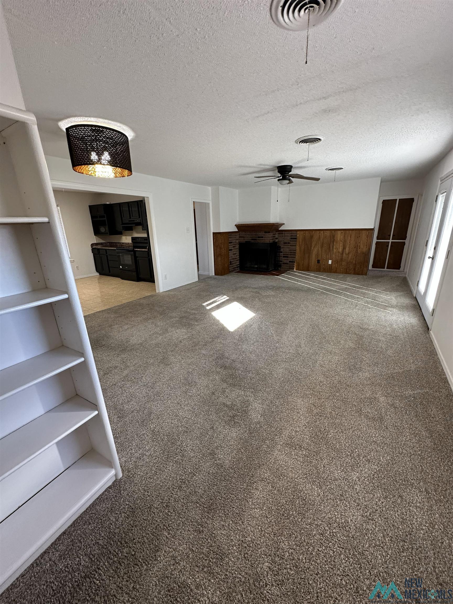 426 W Mesa Vista Street