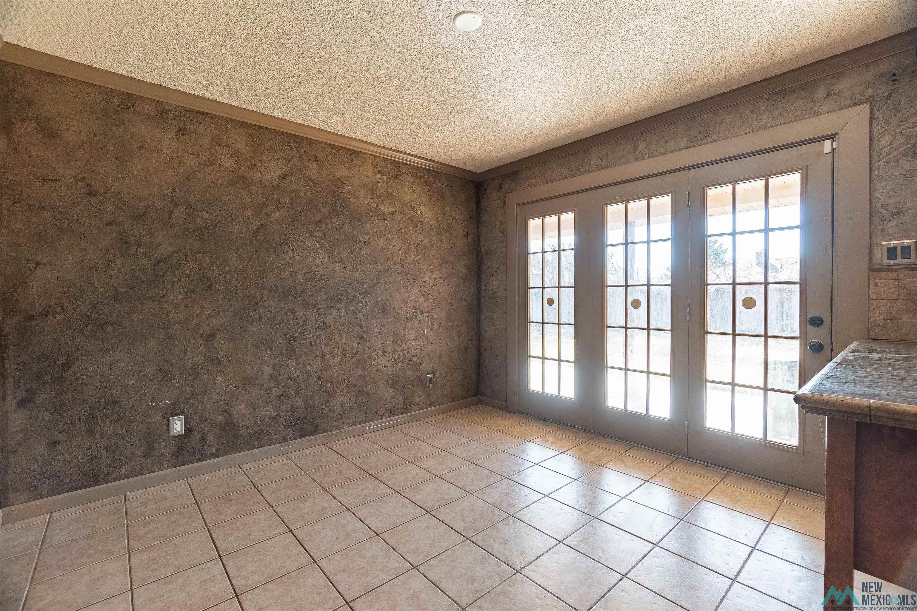 1209 Parkland Drive