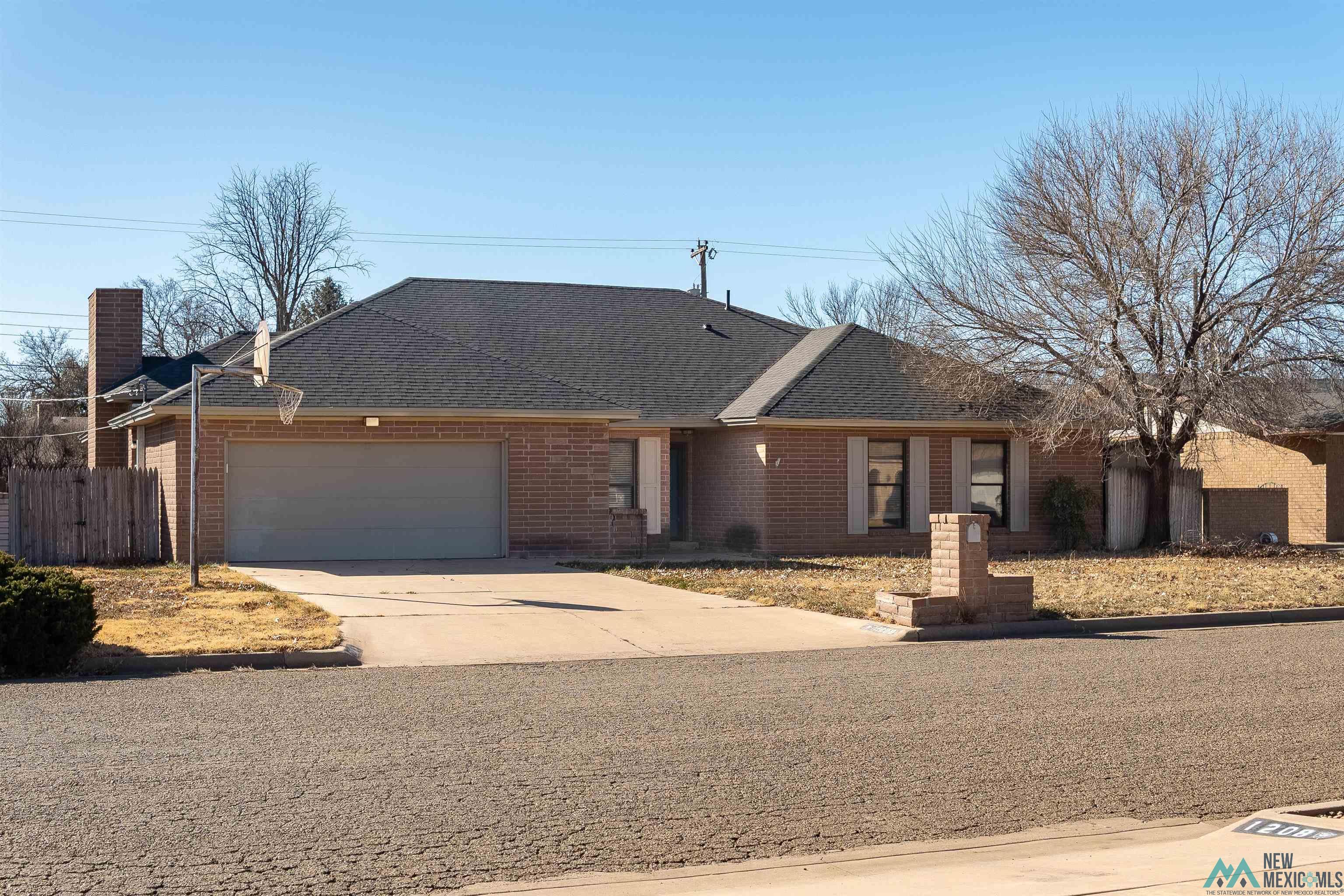 1209 Parkland Drive