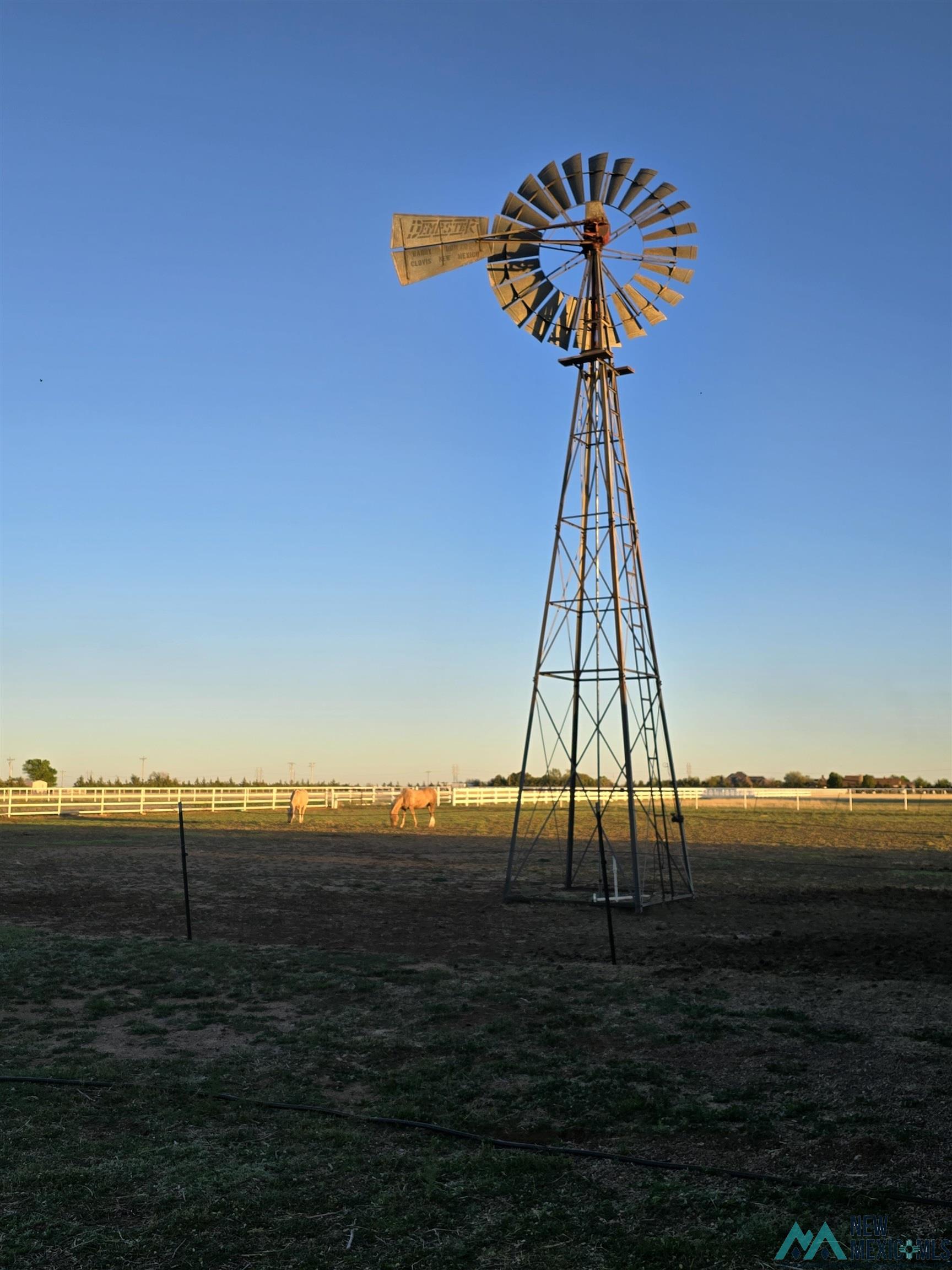 909 State Road 77 Road