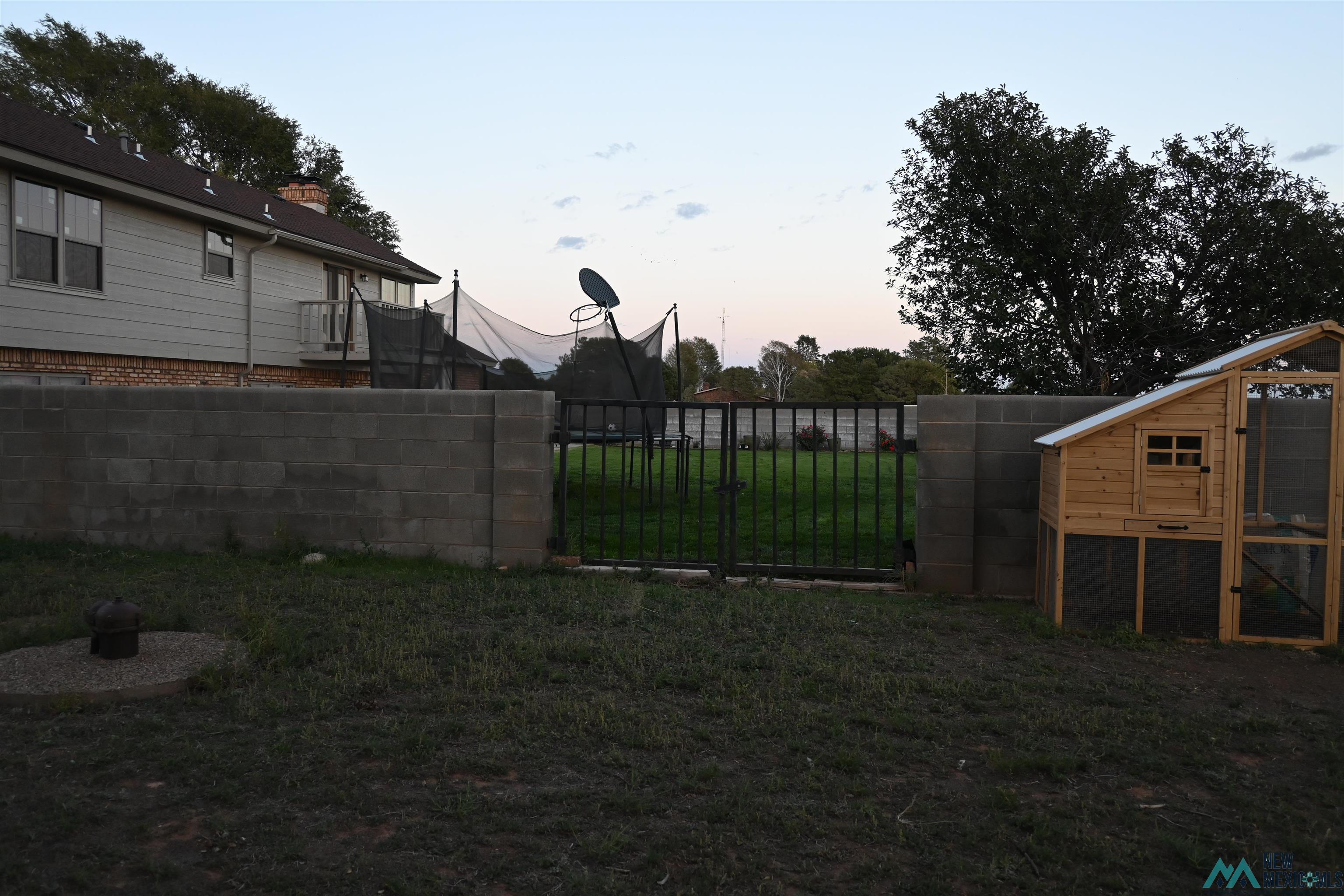 909 State Road 77 Road