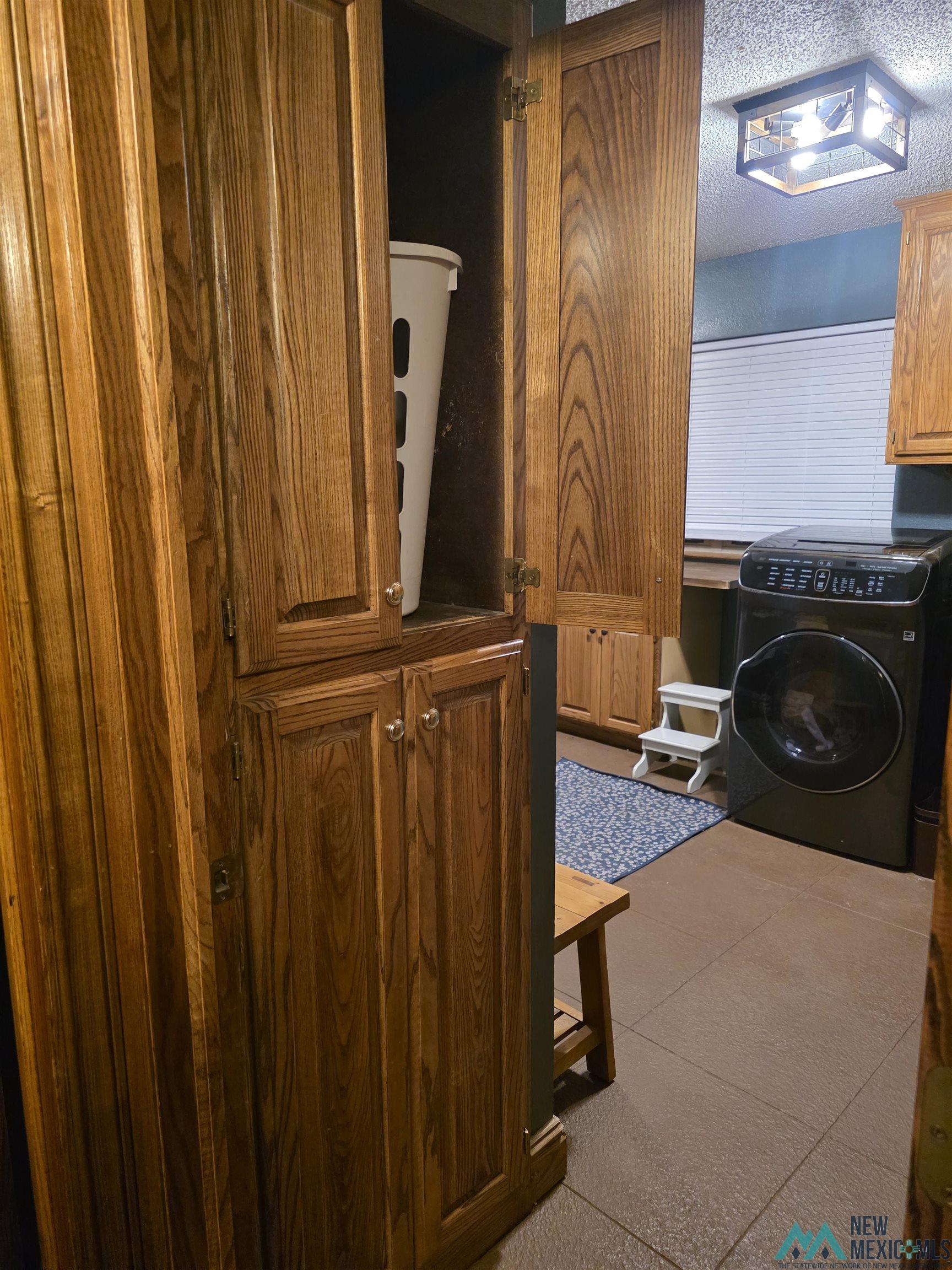 909 State Road 77 Road