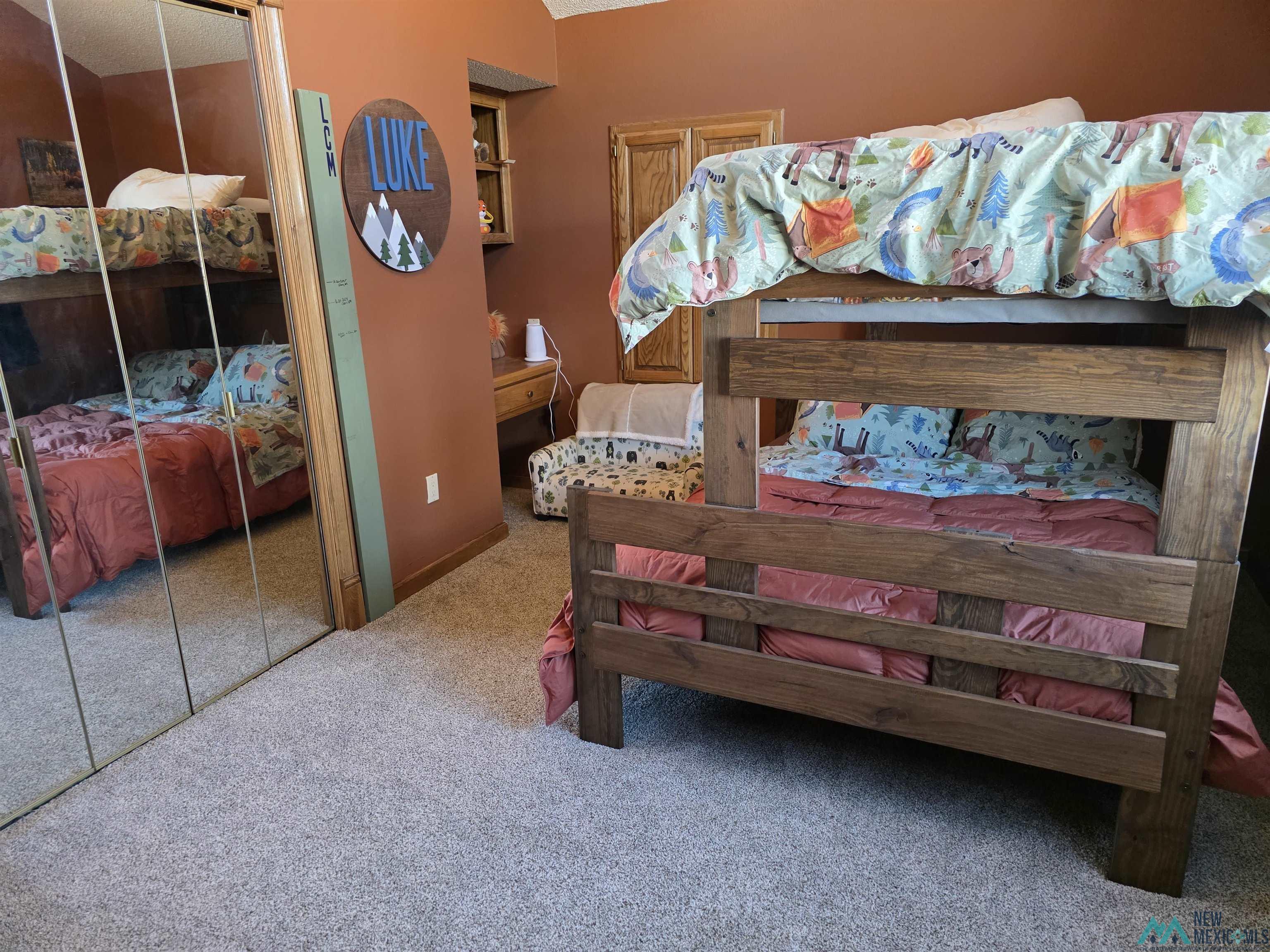 909 State Road 77 Road