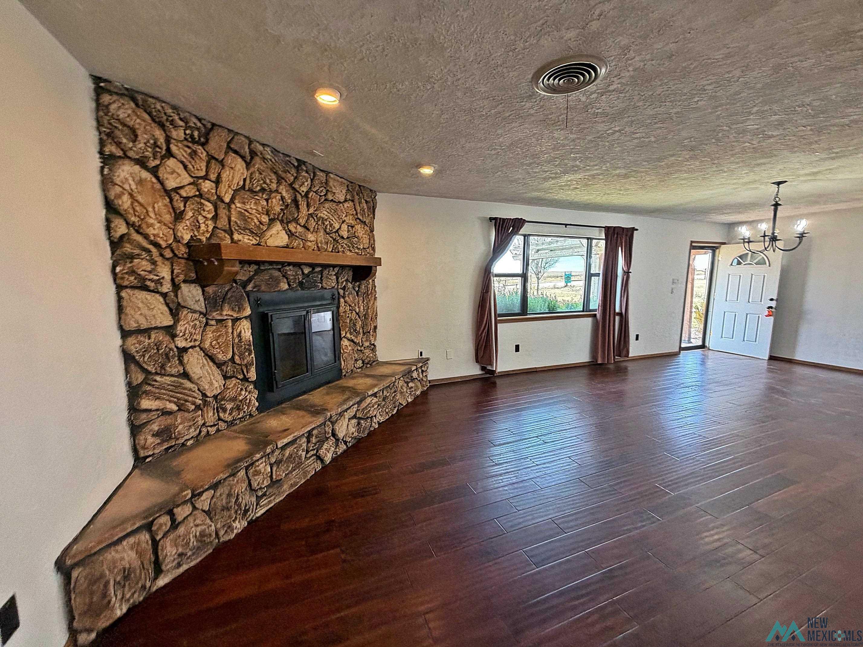 514 Curry Road D Road