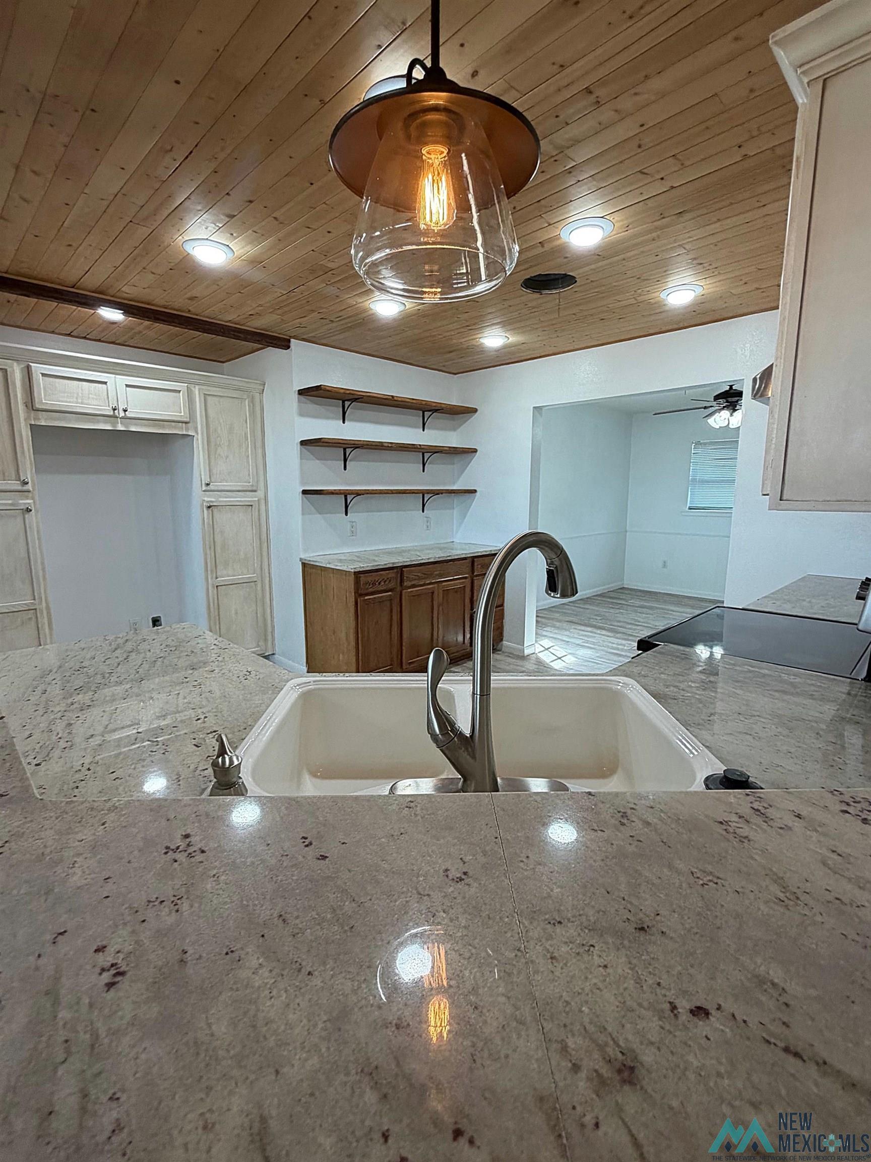 514 Curry Road D Road