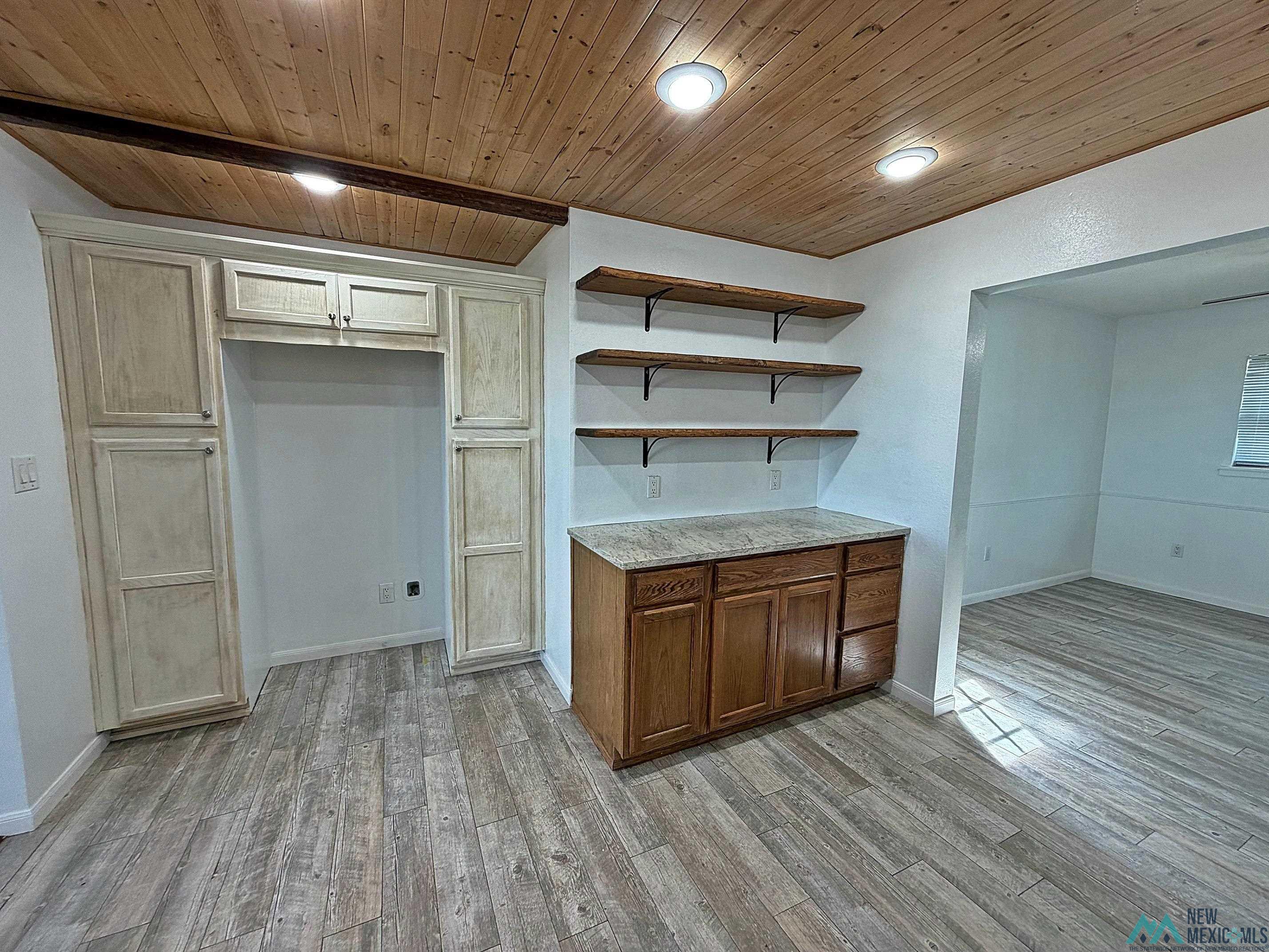 514 Curry Road D Road