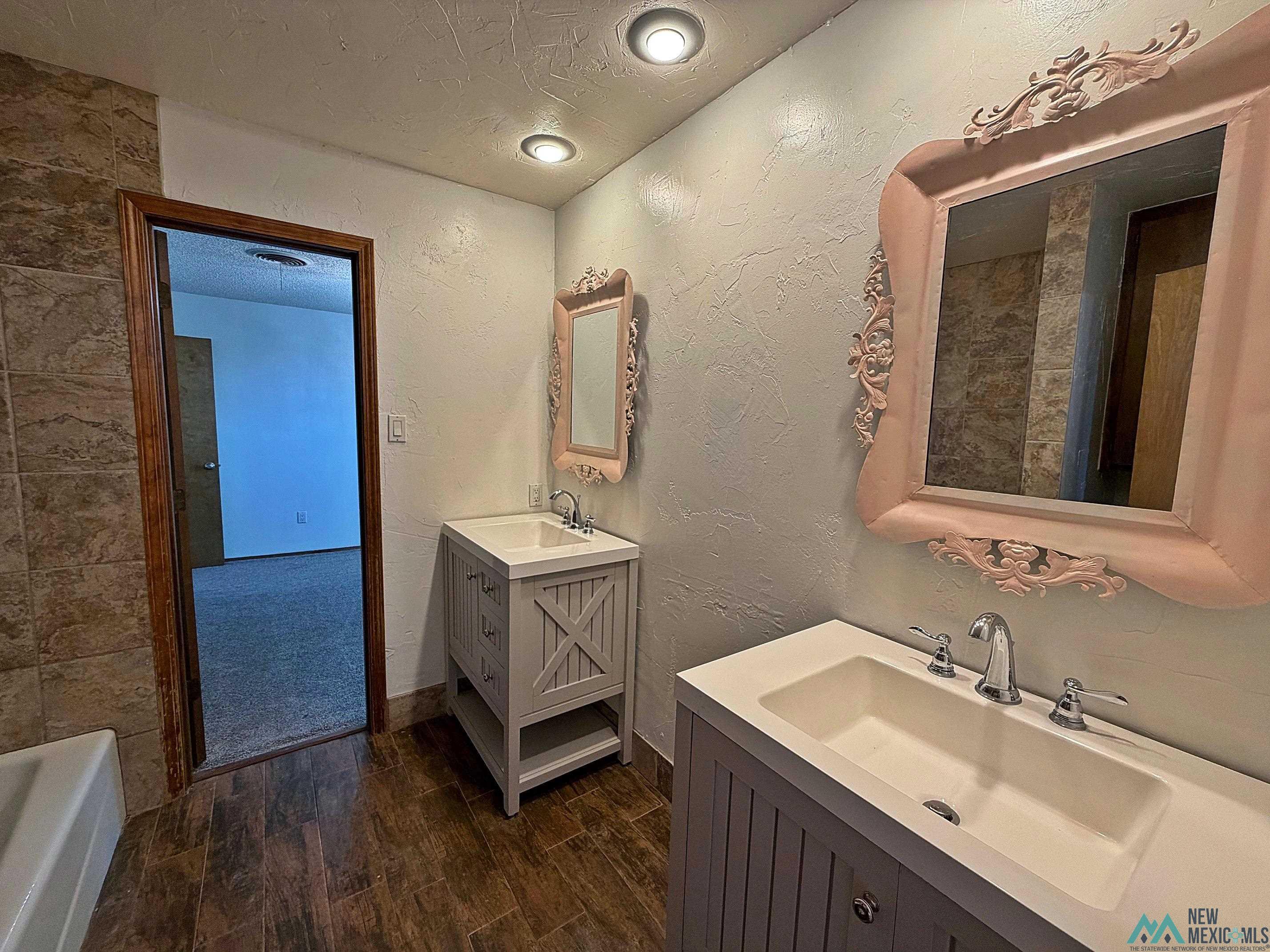 514 Curry Road D Road