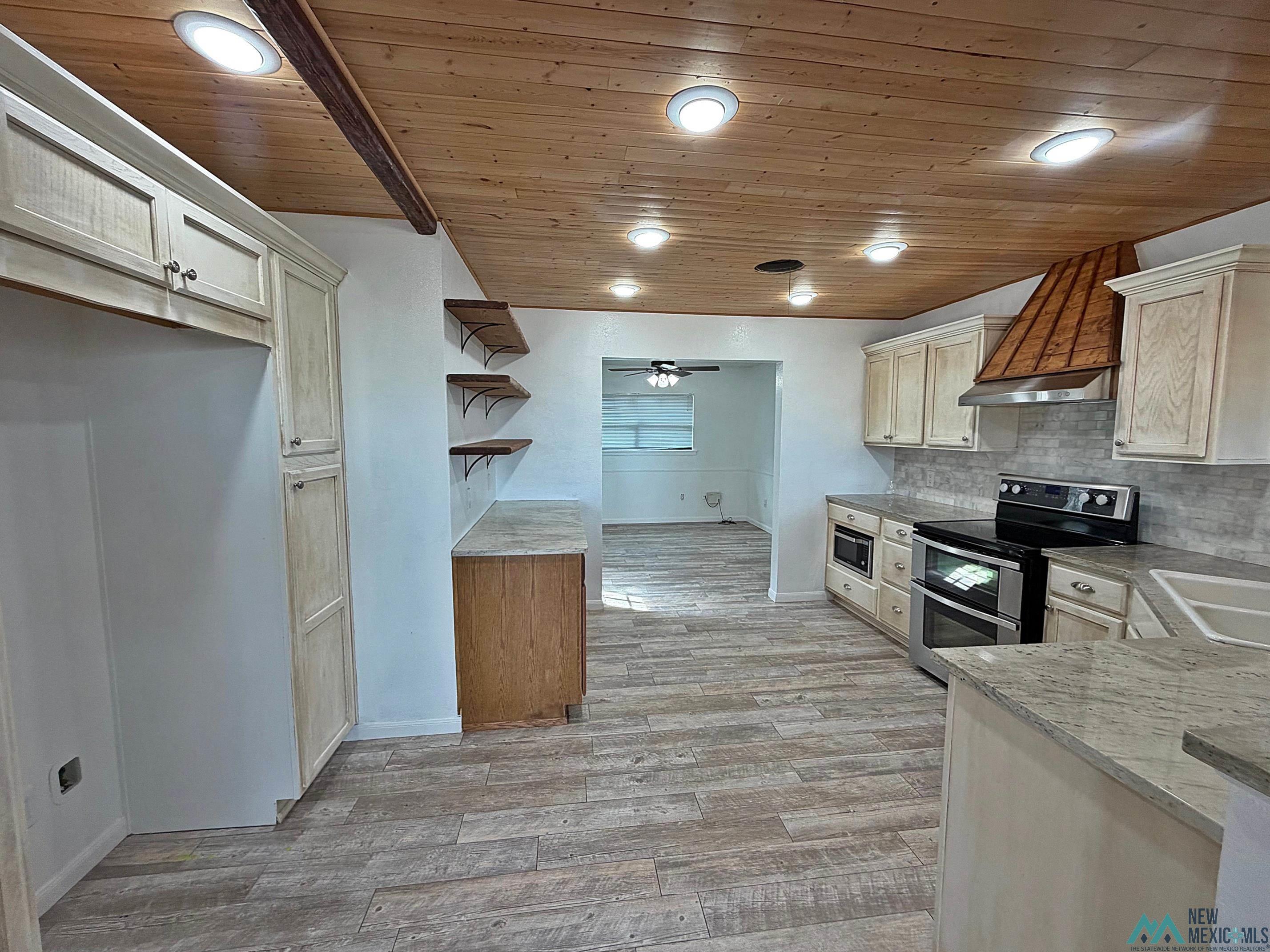 514 Curry Road D Road