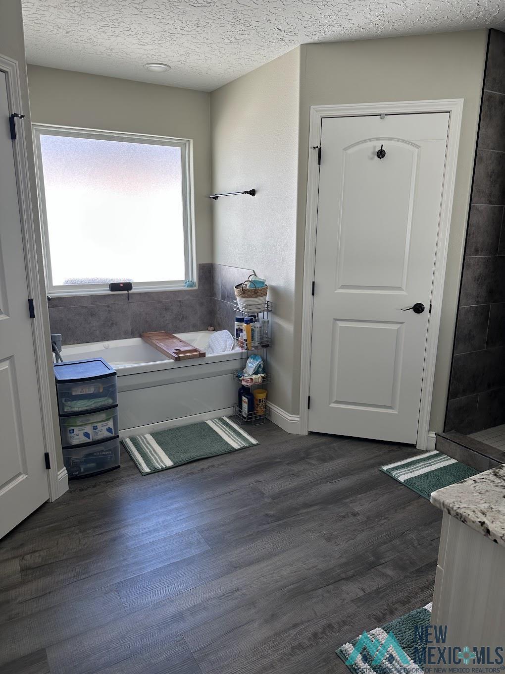 2124 Roadrunner Drive