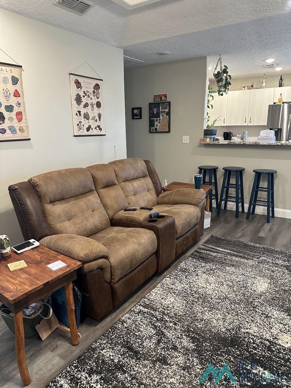 2124 Roadrunner Drive