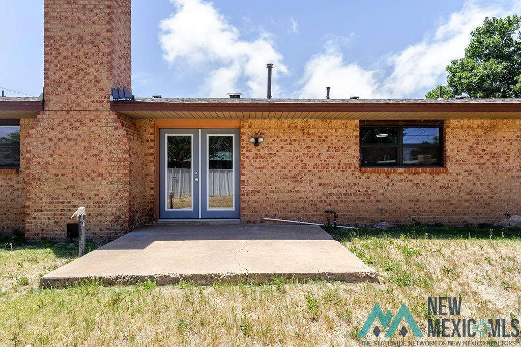 1201 W Yucca Drive