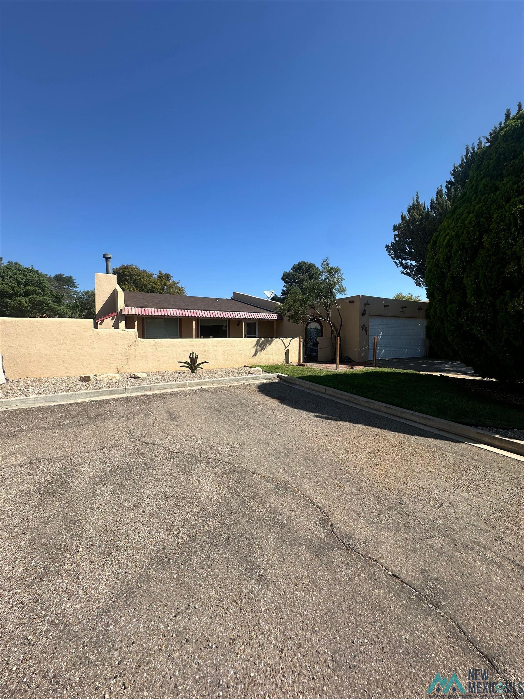 31 Paseo Village
