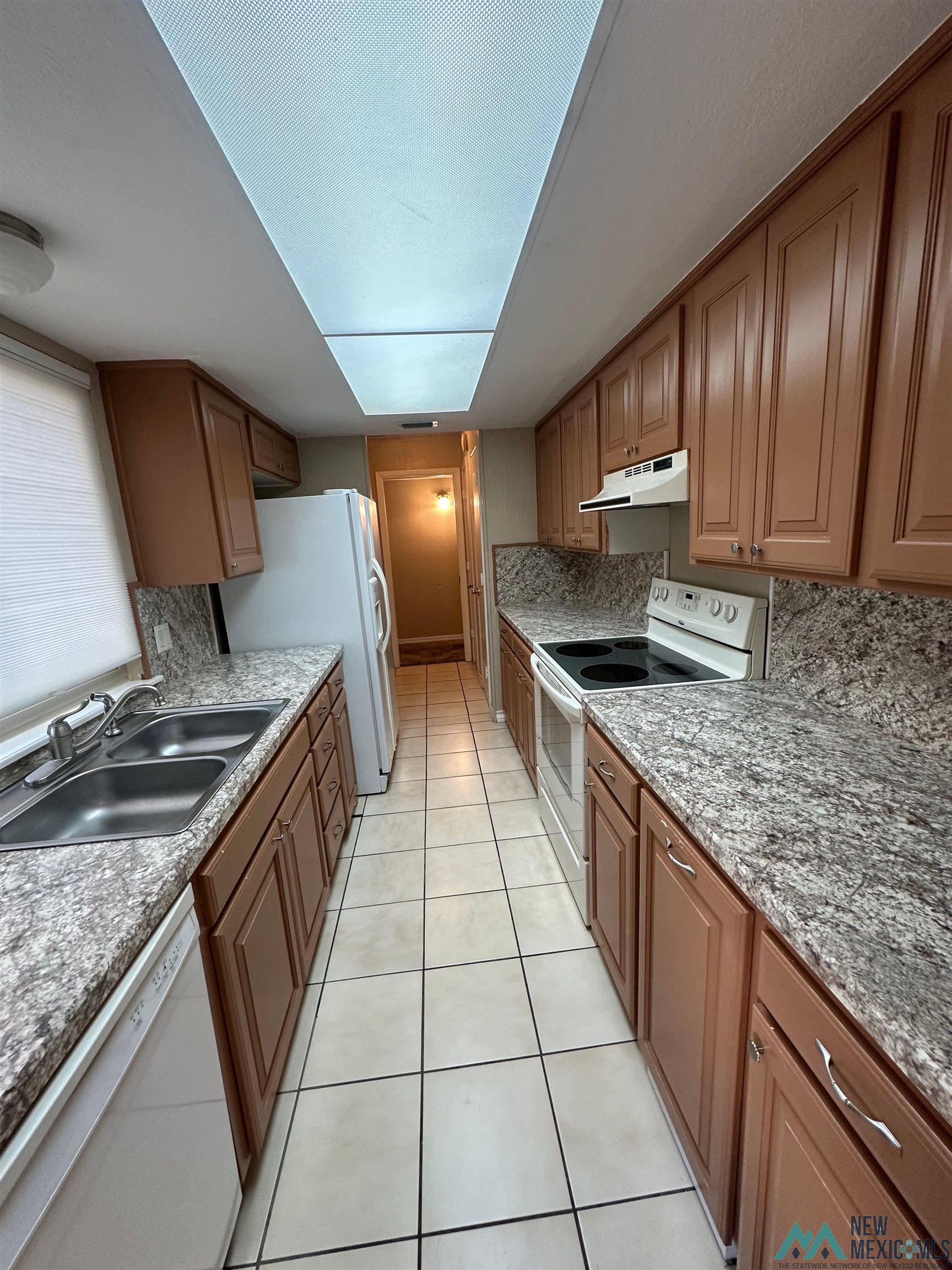 31 Paseo Village