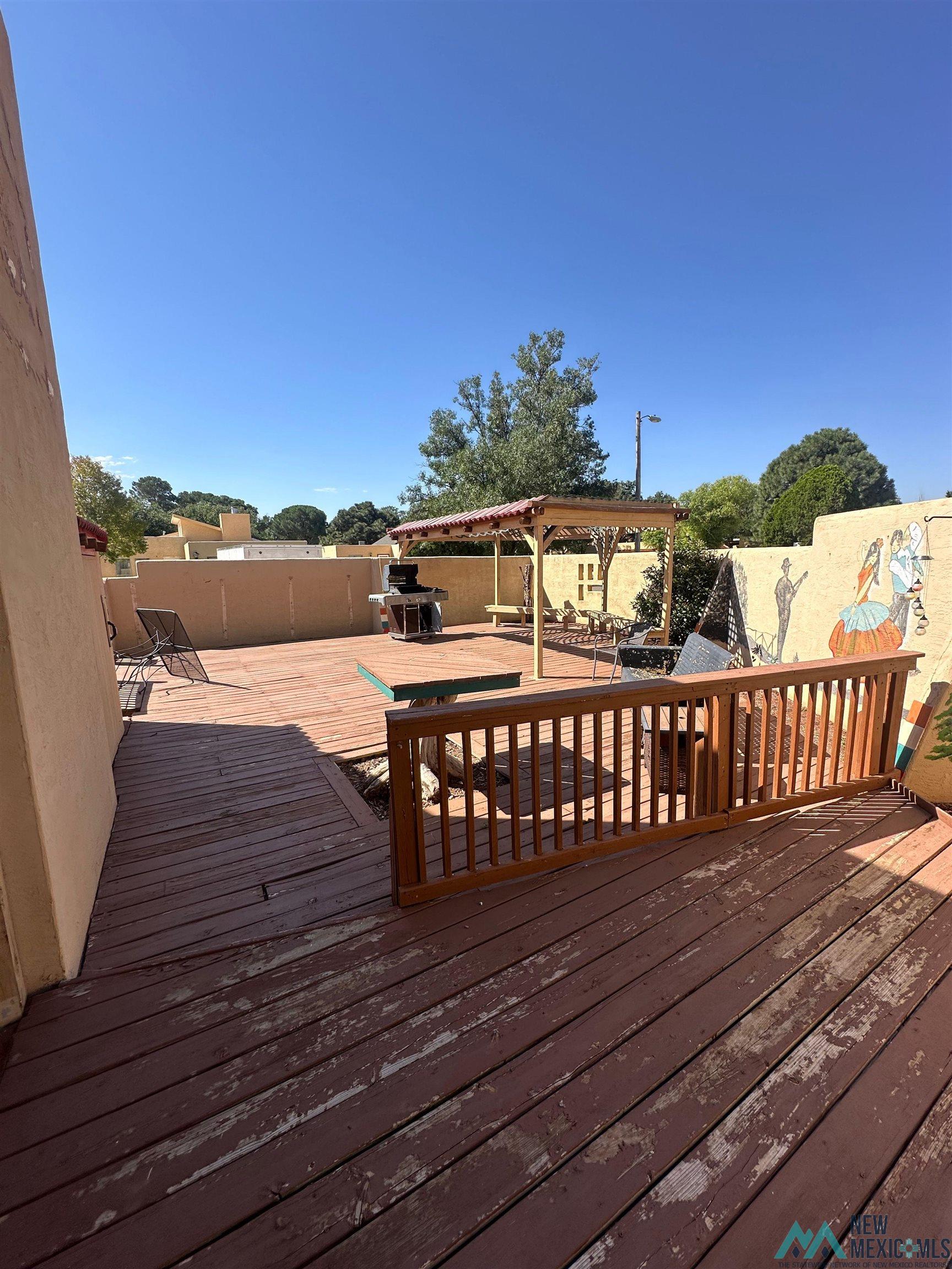 31 Paseo Village