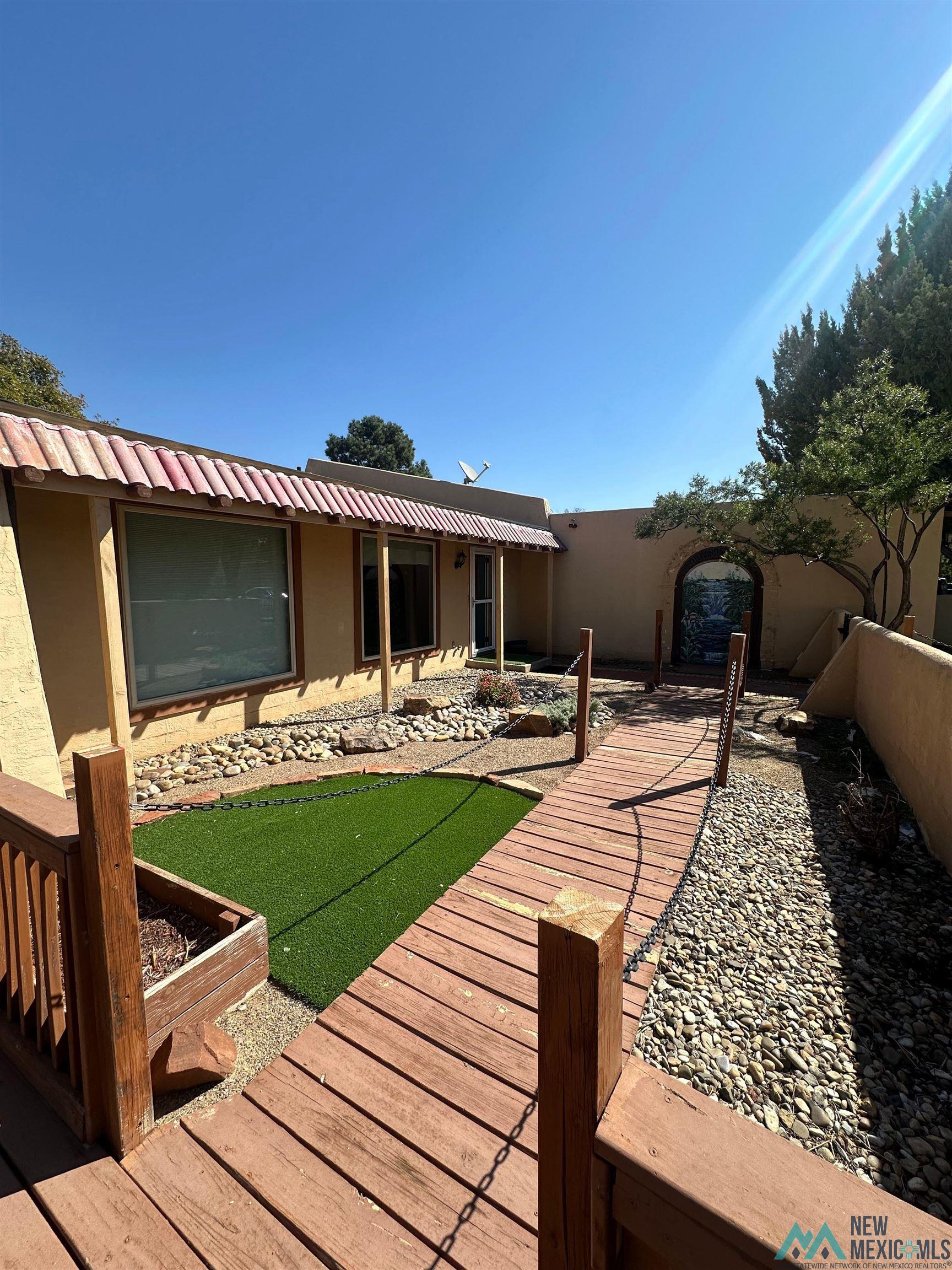 31 Paseo Village