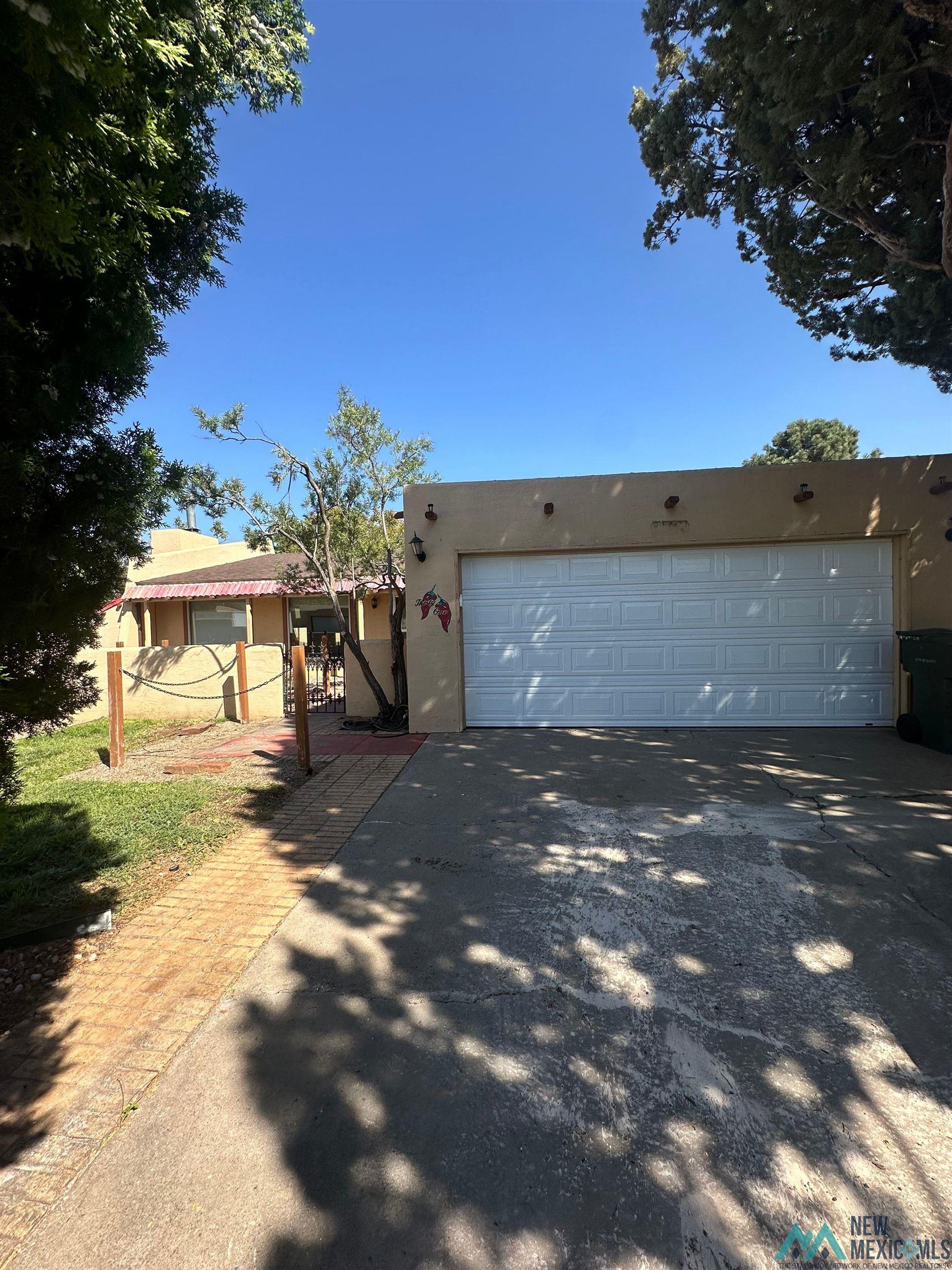 31 Paseo Village